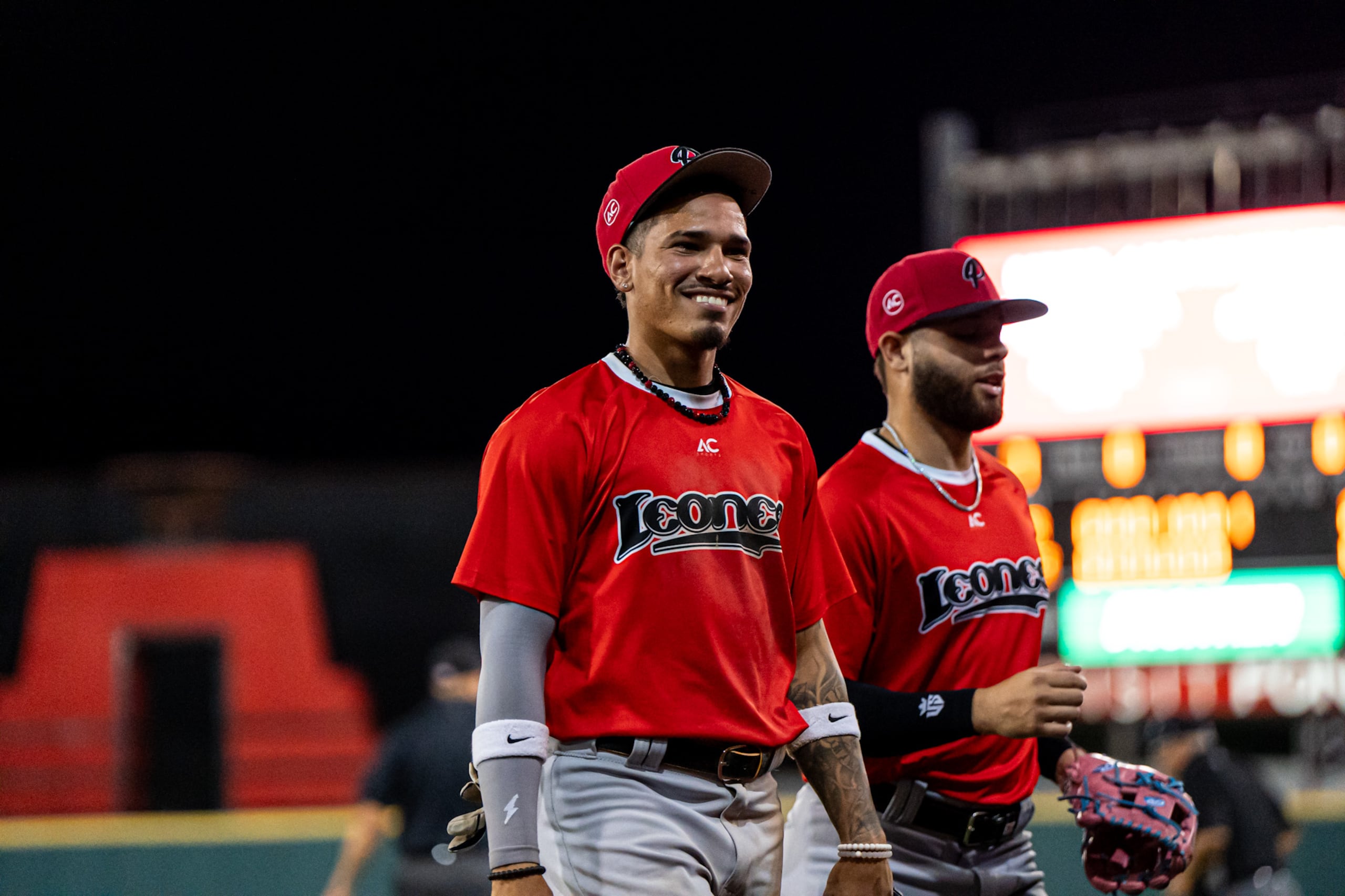 Los Leones de Ponce tienen a su récord junto a los Gigantes de Carolina el juego más corto de la temporada que duró 2:22 horas.