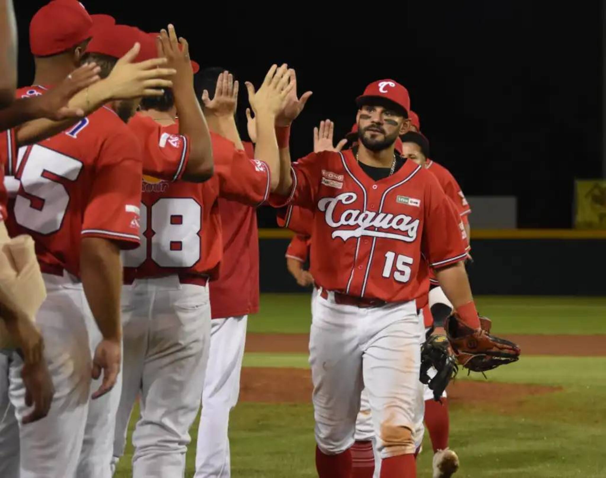 Reymond Fuentes había sido dejado libre por los Criollos.