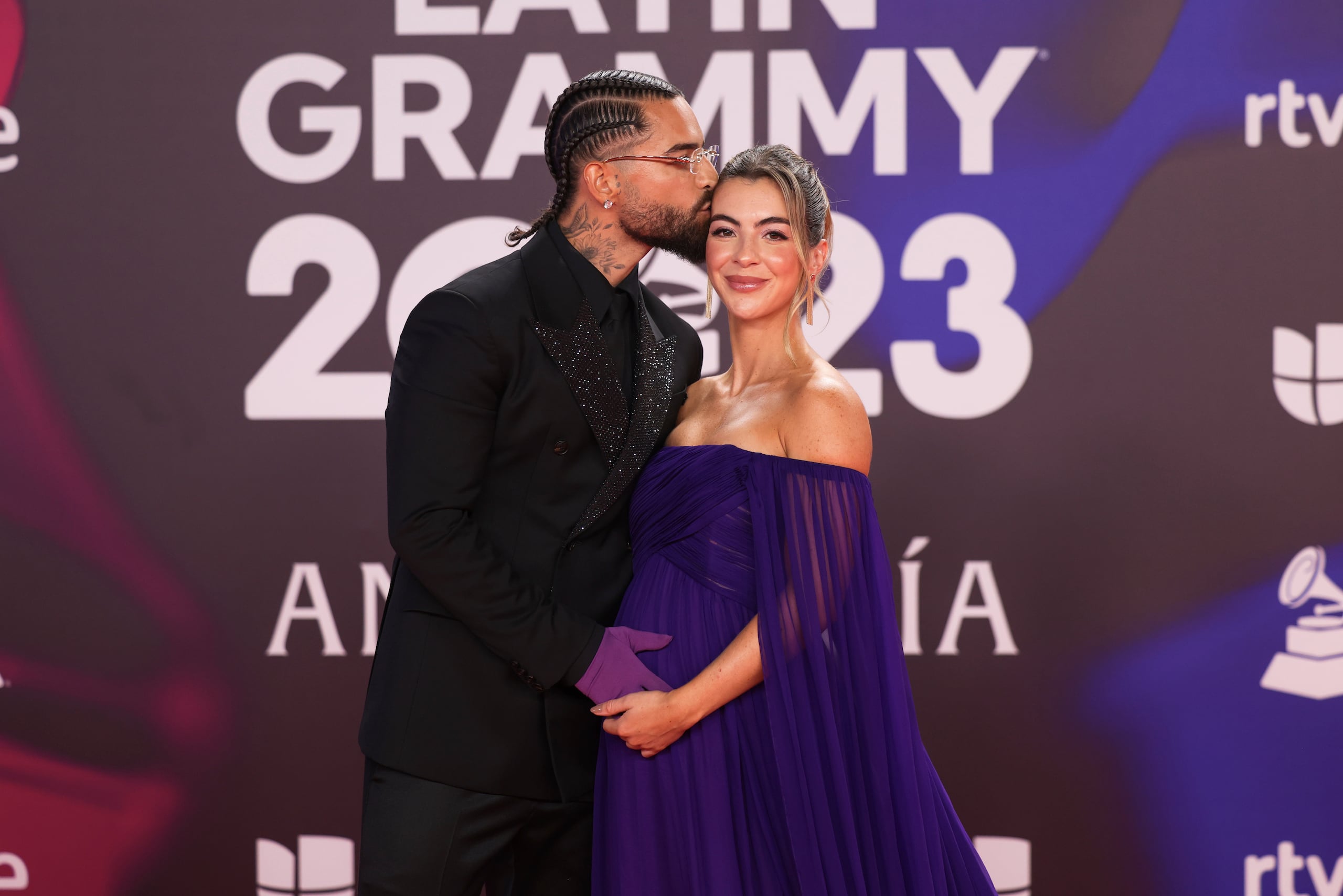 Maluma y su novia Susana Gómez (Foto Vianney Le Caer/Invision/AP)