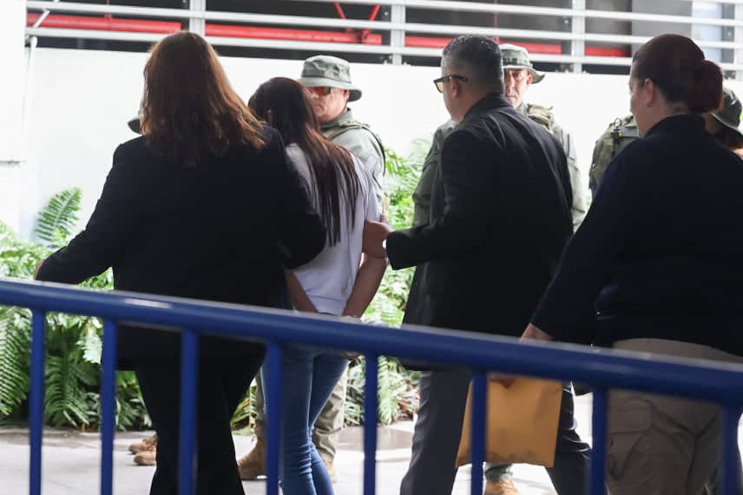 Tanto Cabrera Rivera como su hija, Anthonieska Avilés Cabrera enfrentan acusaciones por el asesinato de Gabriela Nicole Pratts, ocurrido el 8 de agosto en Aibonito.