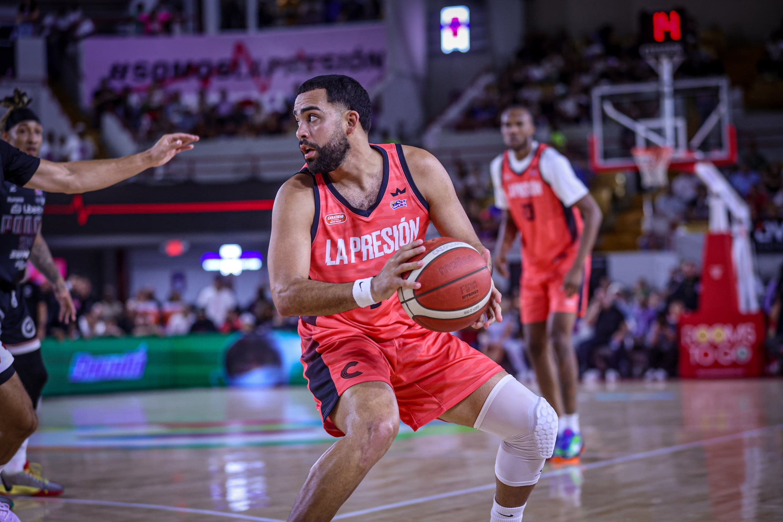 Christian "Cuco" López, de los Criollos de Caguas, durante la serie semifinal del BSN contra los Leones de Ponce.