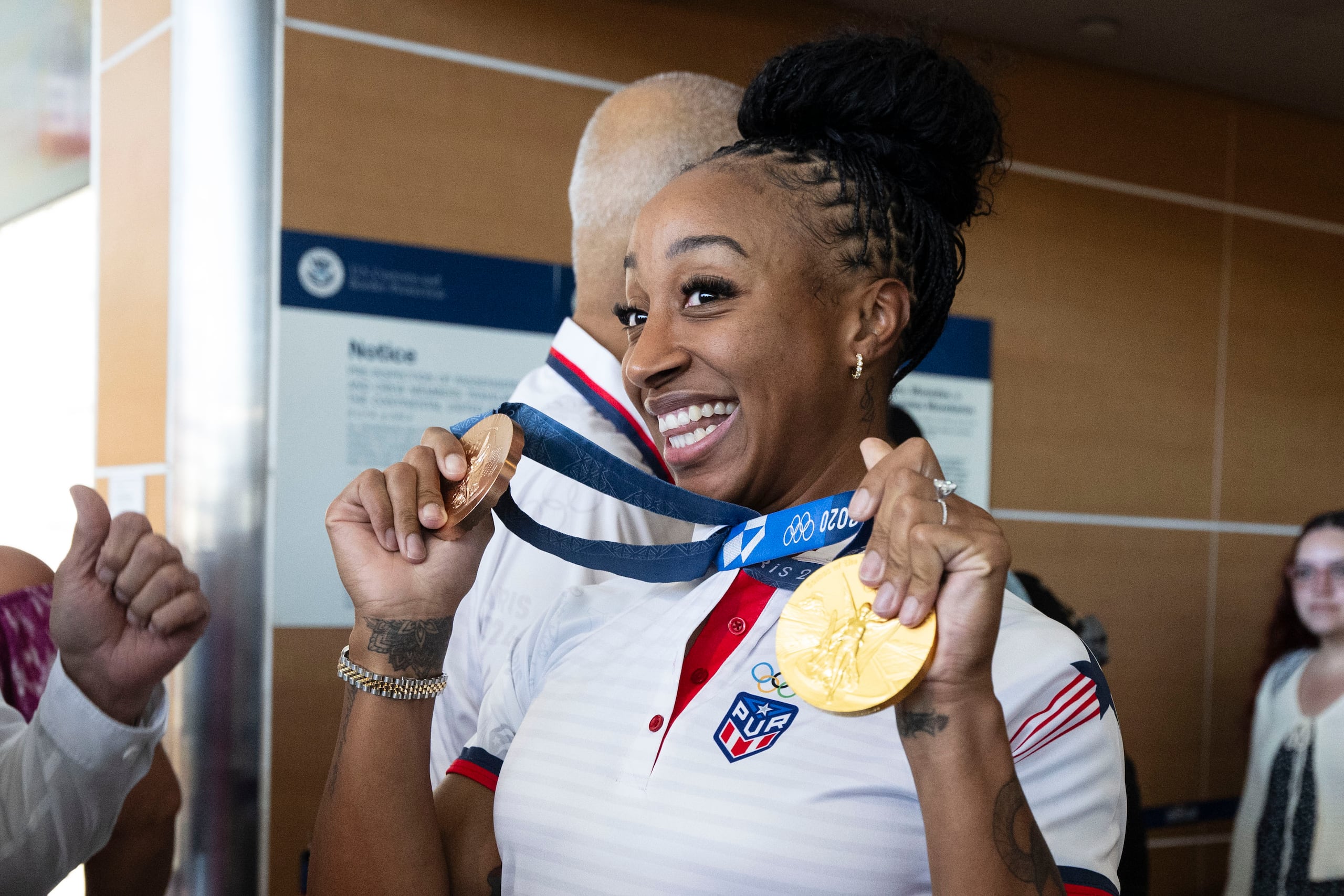 Jasmine Camacho vino con sus medallas de oro y plata.