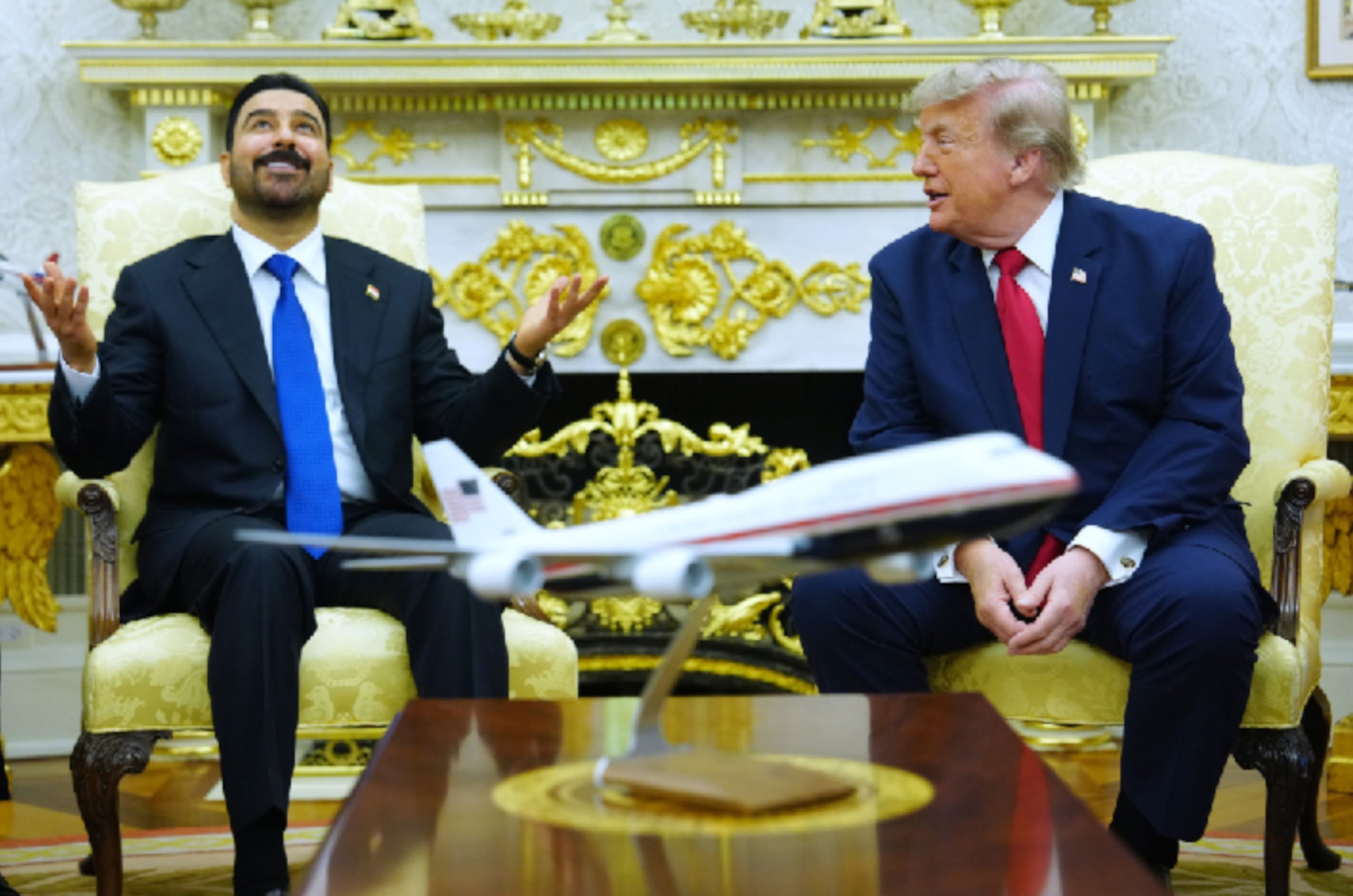 El presidente Donald Trump se reúne con el primer ministro de Irak, Ali al-Zaidi, en la Casa Blanca, en Washington, el martes 14 de julio de 2026. (AP Foto/Julia Demaree Nikhinson)