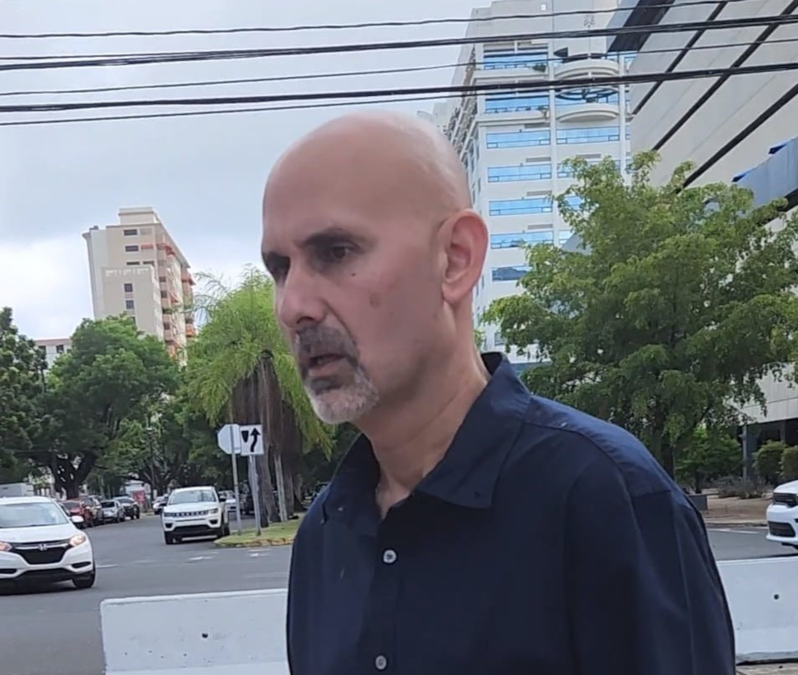 Guayacán Santiago a su llegada al Tribunal federal de Distrito en Hato Rey.