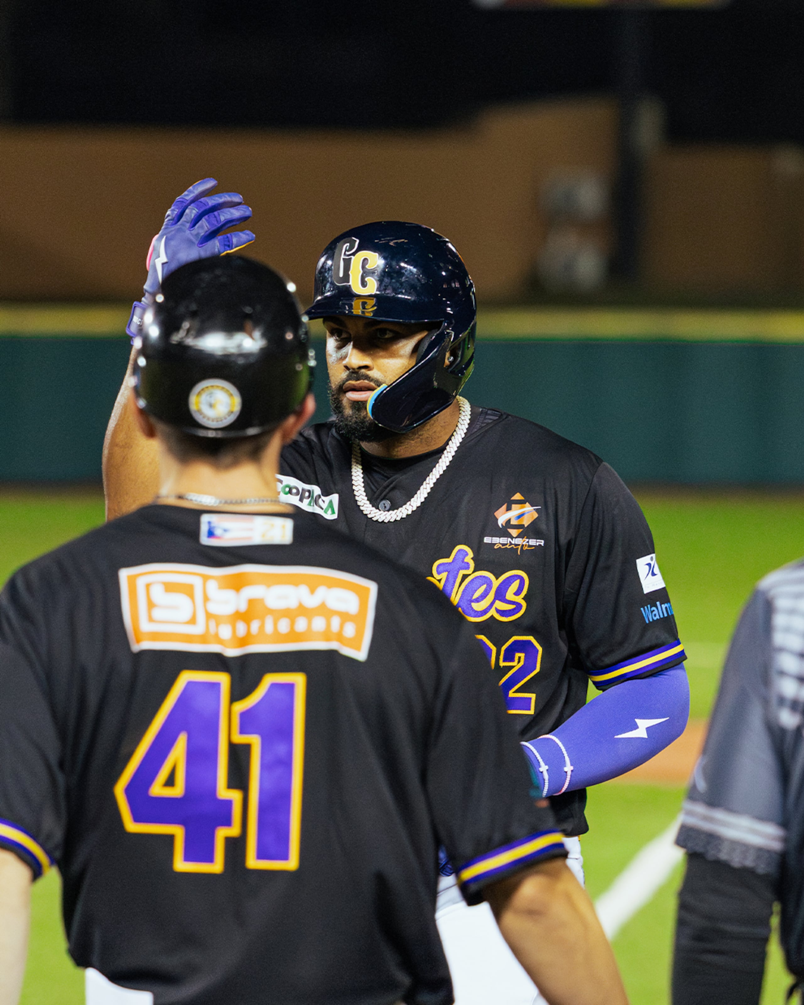 Jonathan Rodríguez, de los Gigantes, fue el héroe del partido frente a los Indios.