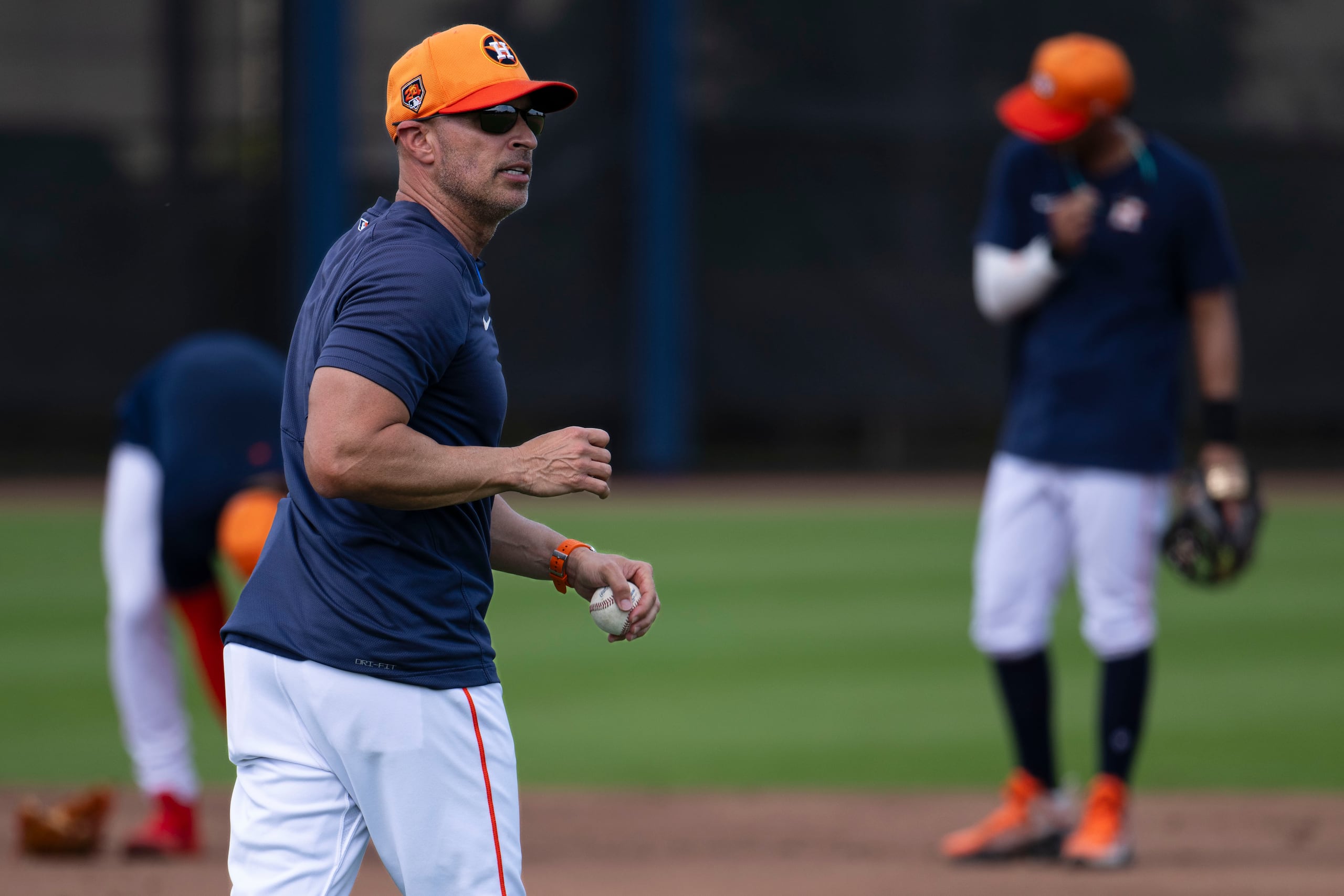 Josué Espada es el nuevo piloto boricua en las Grandes Ligas y dirige a los poderosos Astros.