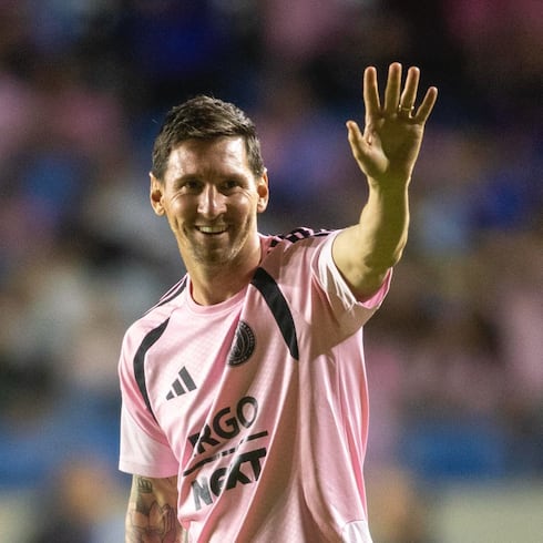 FOTOS: Messimanía se apodera del Estadio Juan Ramón Loubriel