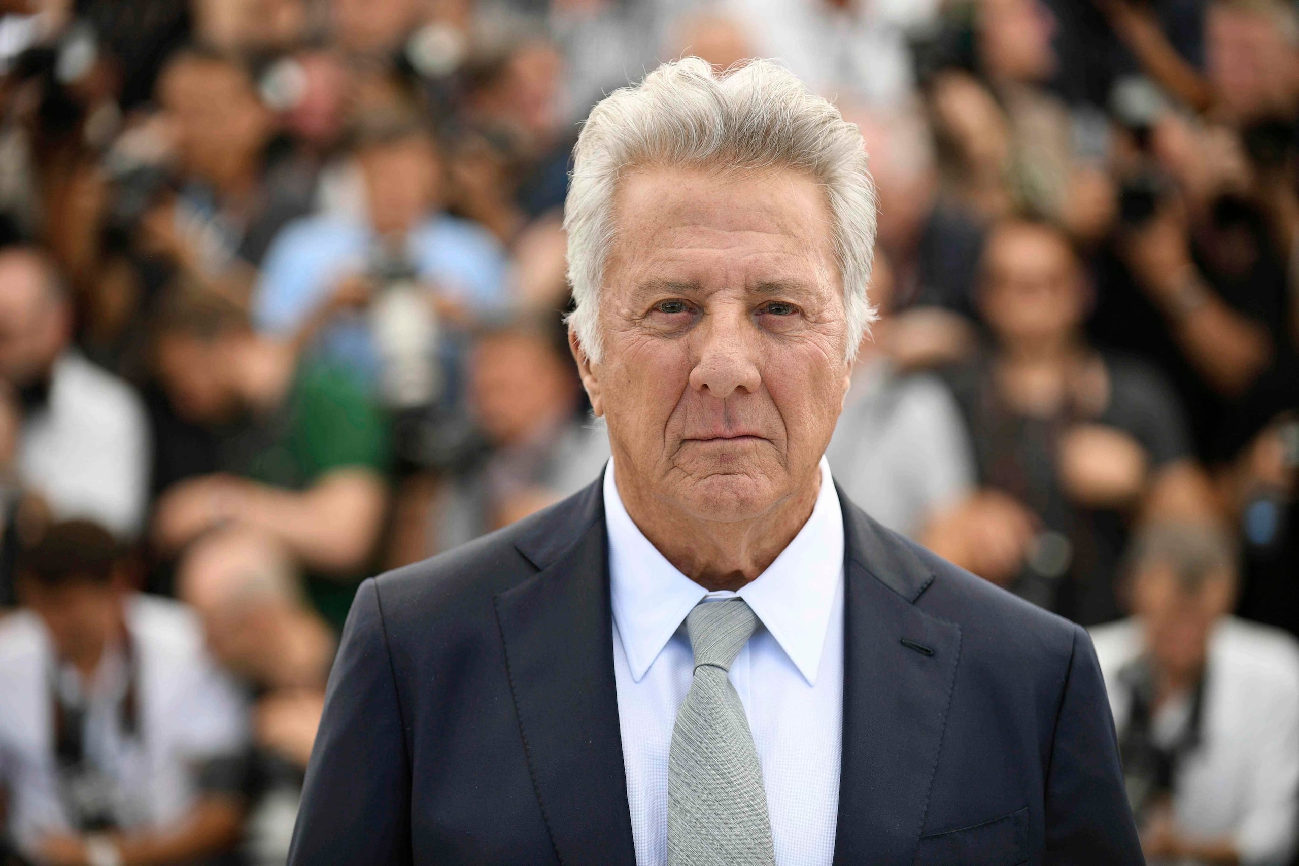 Dustin Hoffman recibe nuevo golpe a su imagen. (AP)