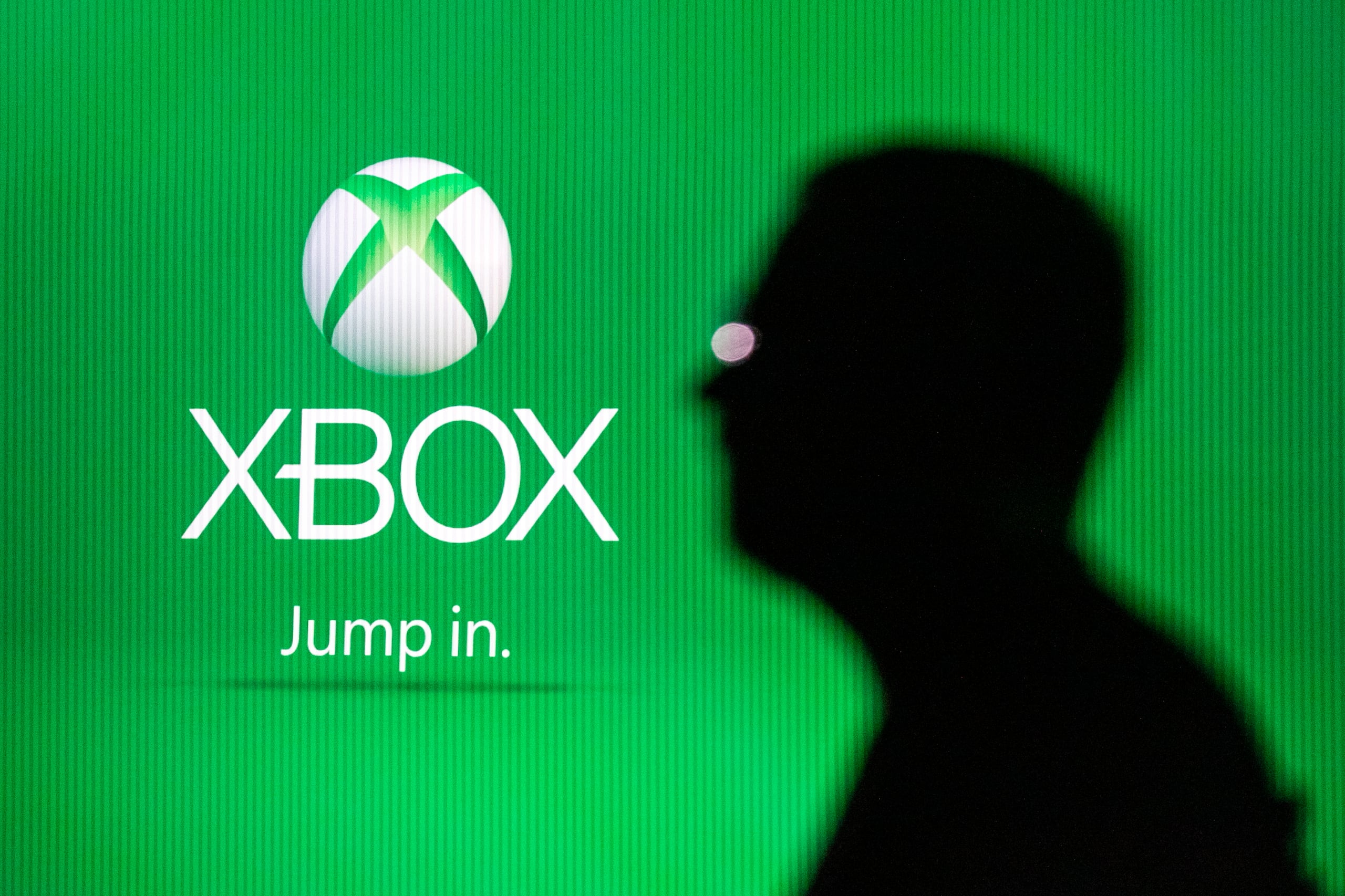 Según el gobierno estadounidense, Microsoft violó la Ley de protección de la privacidad en línea de los niños a través de su servicio Xbox Live, que se utiliza para conectarse en línea a través de la marca de consolas Xbox.