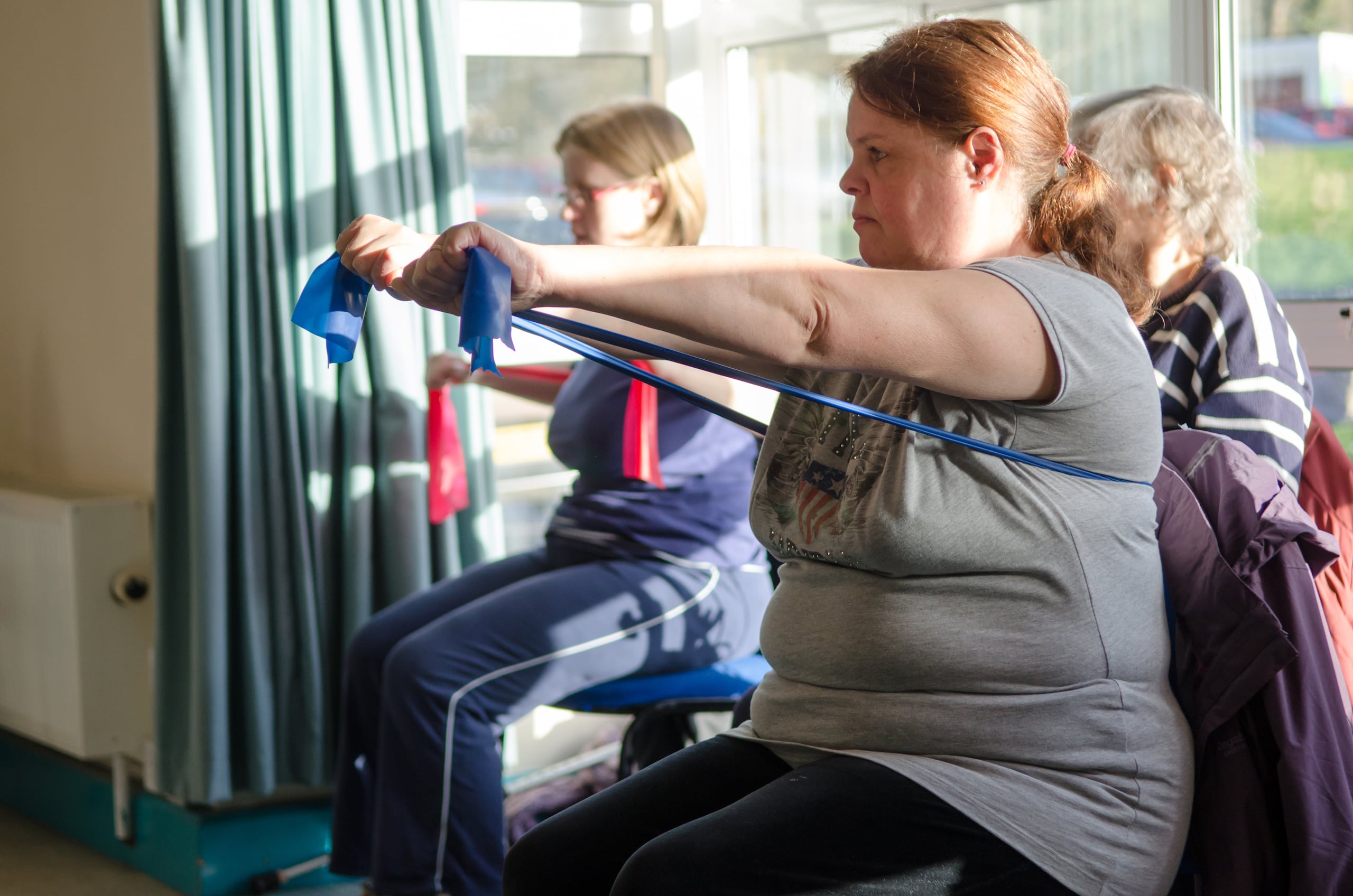 Los pacientes pueden recibir asisntencia de un terapista ocupacional en tres áreas importantes: actividades de cuidado propio, actividades productivas y actividades recreativas.