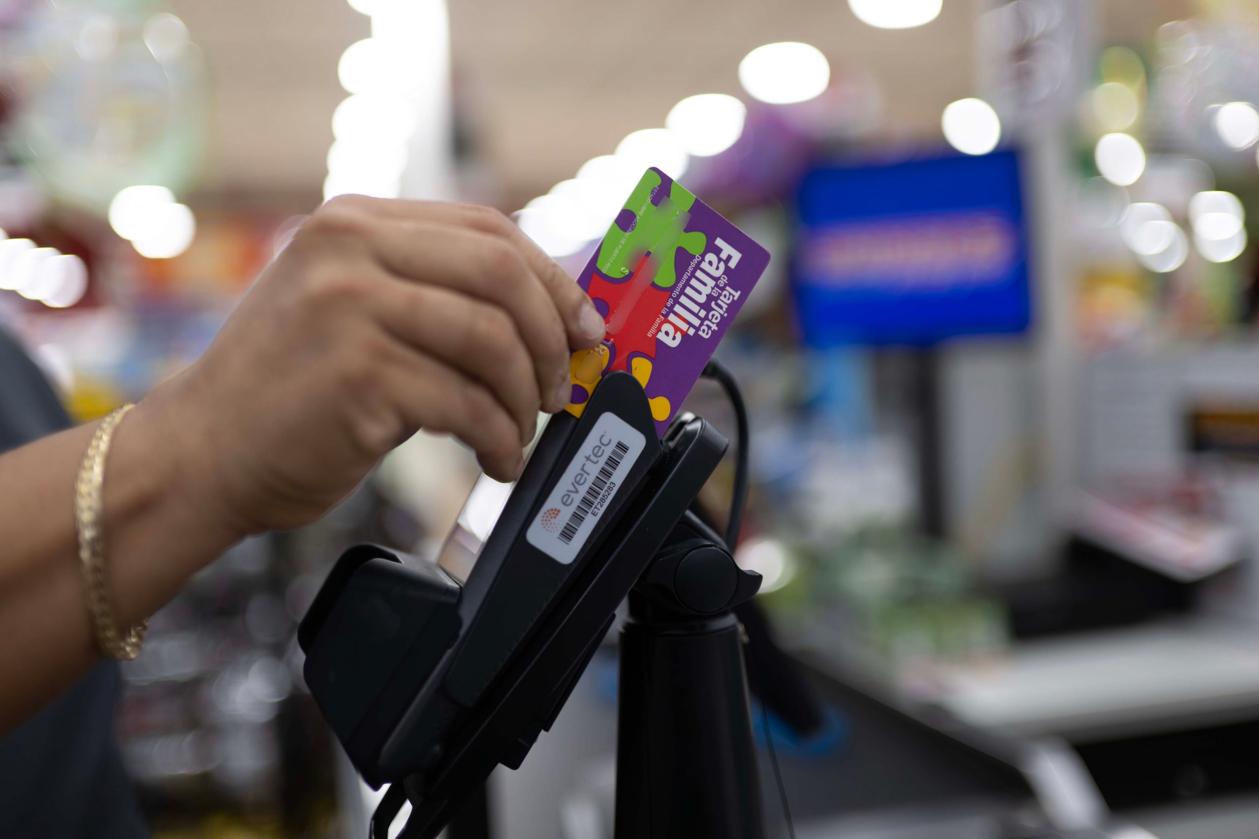 Explicó que “economías” logradas permiten que, por ejemplo, el PAN tenga fondos hasta la próxima semana.