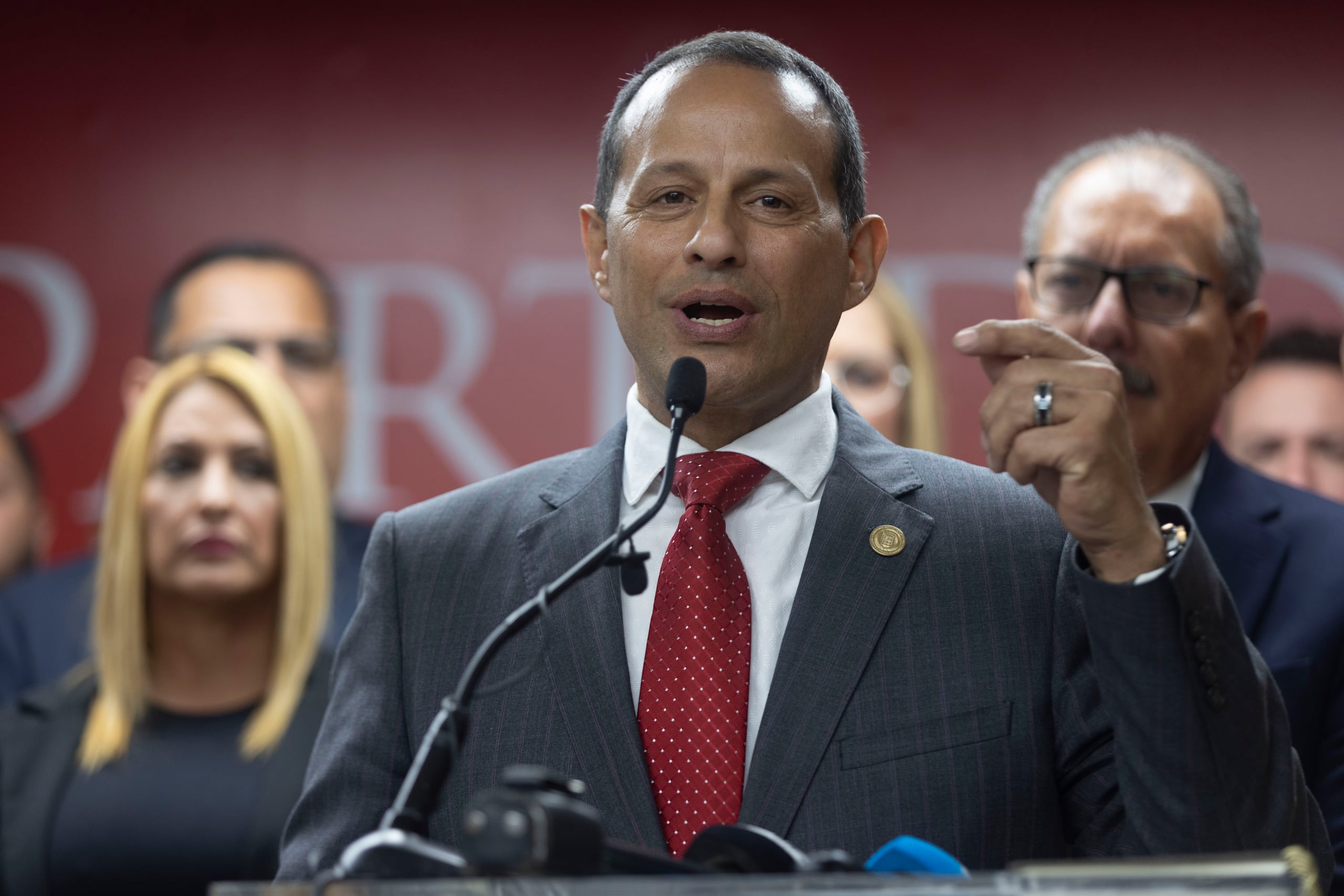 Julio Roldán, alcalde popular de Aguadilla.
