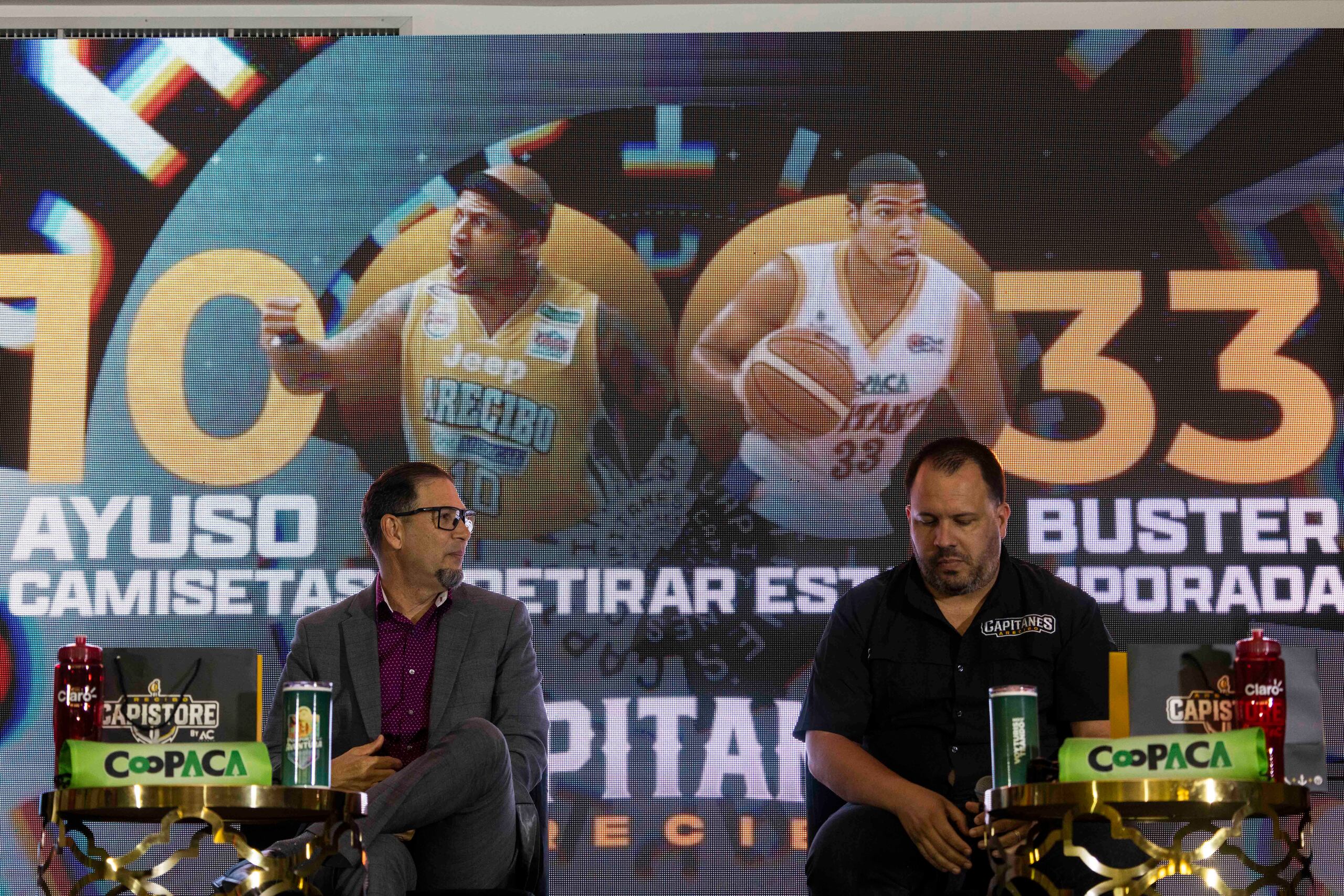 La gerencia de los Capitanes anunció el retiro de la camisa de Larry Ayuso para el 13 de abril. Mientras, la de Buster Figueroa espera aún por la fecha de su ceremonia.