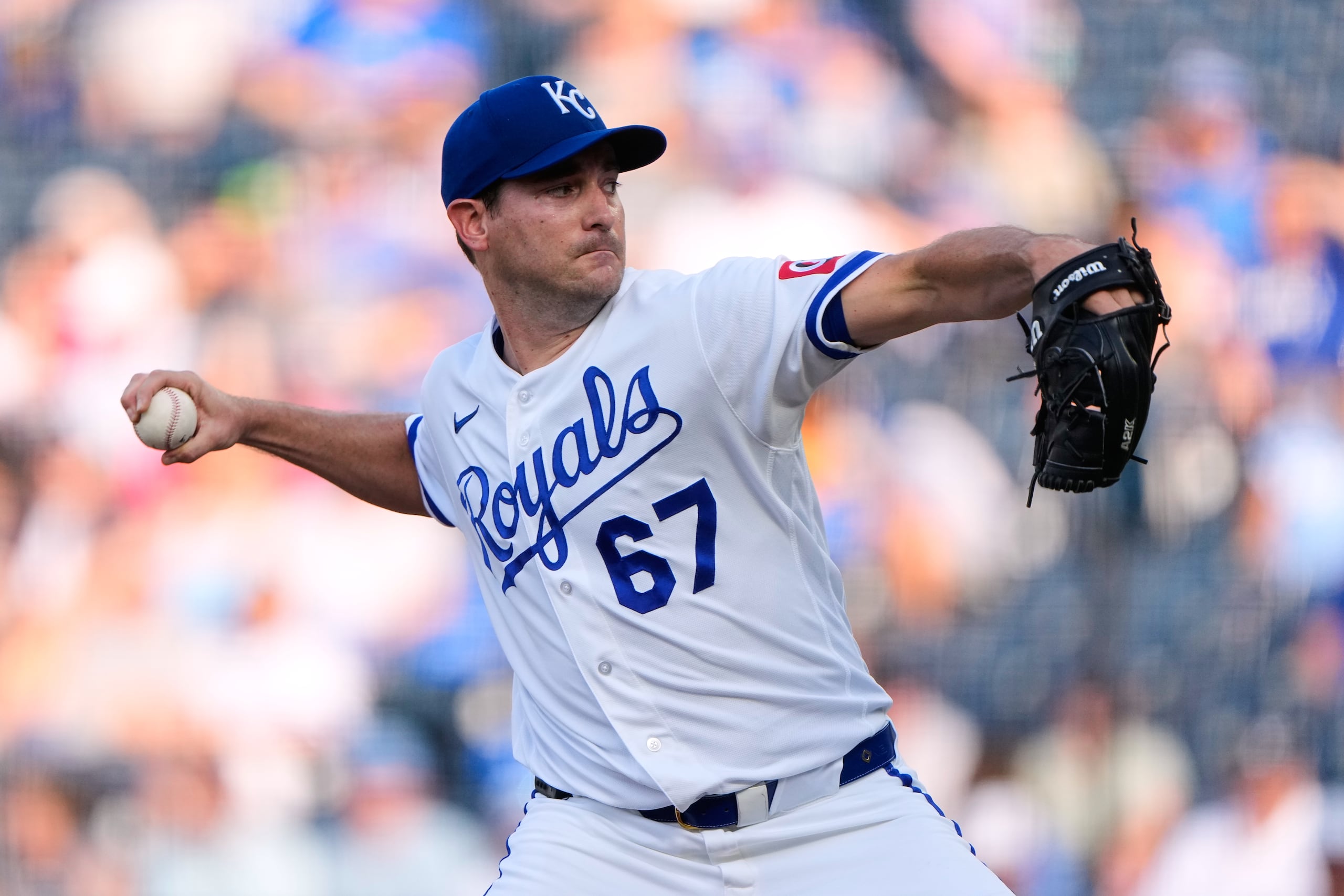 El abridor de los Royals, el boricua Seth Lugo.