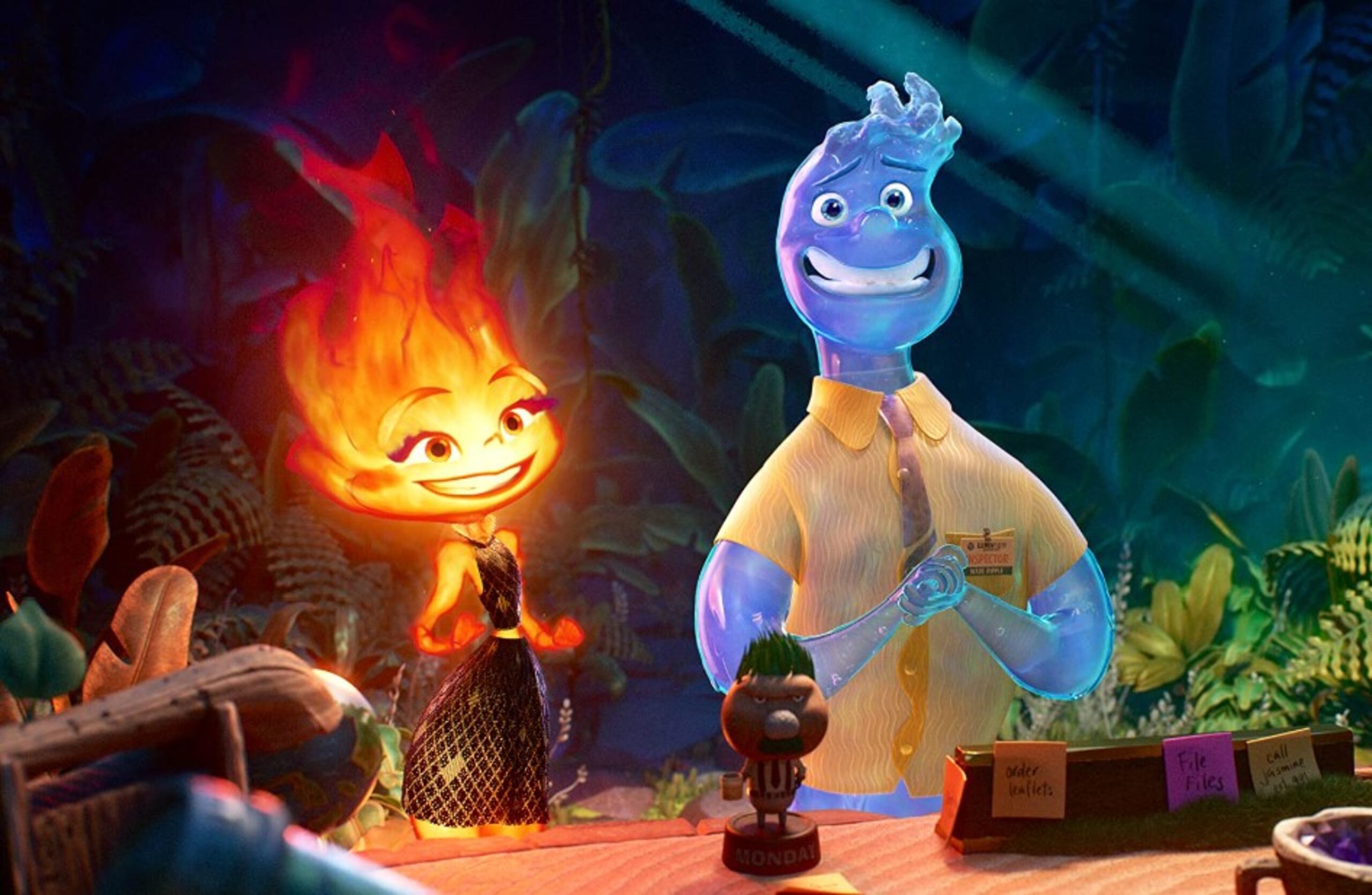 La historia sigue a “Ember” y a “Wade”, dos elementos pertenecientes a las comunidades de fuego y agua que forman una relación indebida ya que el tipo de seres que son no les permite estar juntos.