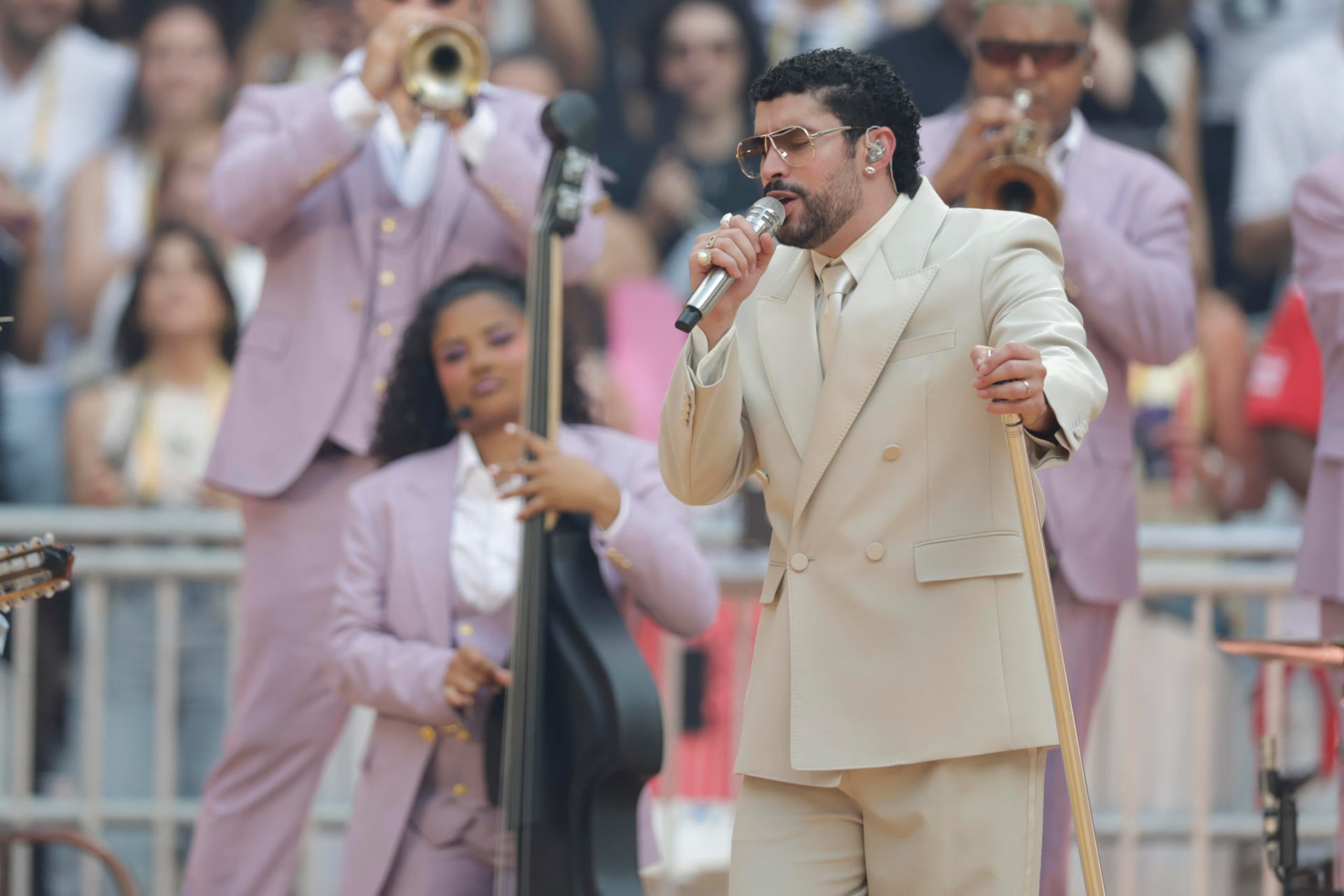 El cantante y compositor puertorriqueño Bad Bunny durante su concierto en el Estadio Metropolitano, en Madrid.