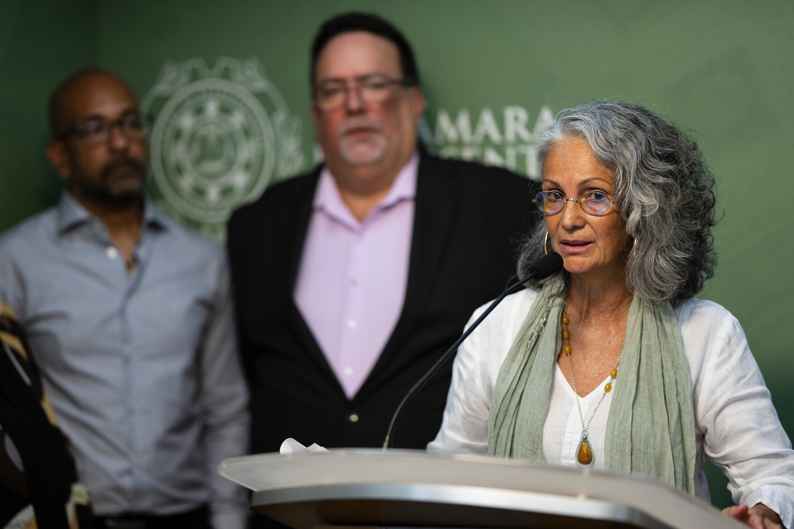 Irene Rial, junto a otros portavoces de la Coalición Paz para la Niñez, emplazaron ayer a la Asamblea Legislativa para que aprueben el Proyecto de la Cámara 1333, que establece por mandato de ley, un estado de emergencia por violencia infantil en Puerto Rico.