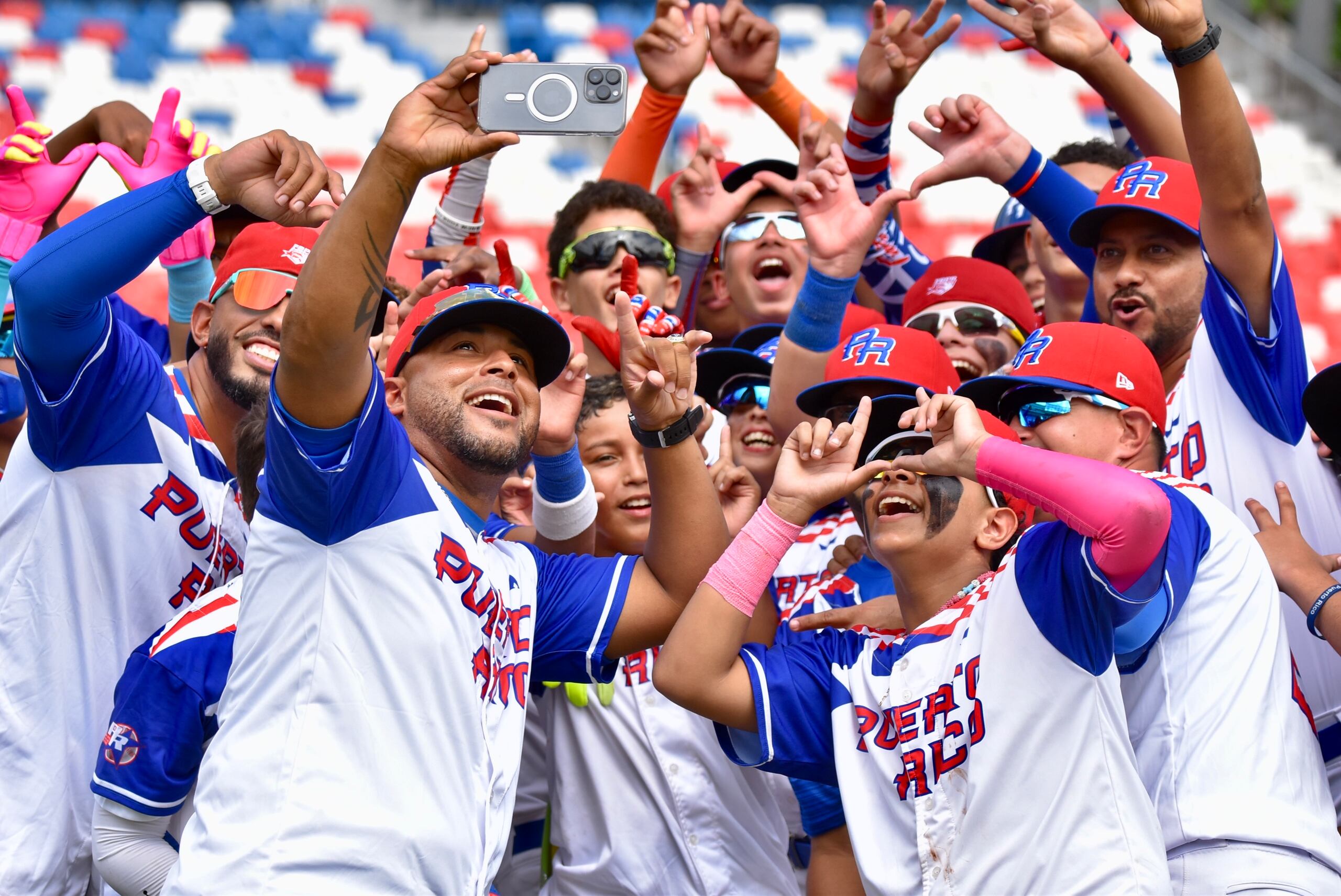 El partido fue el primero de la novena boricua en el torneo.