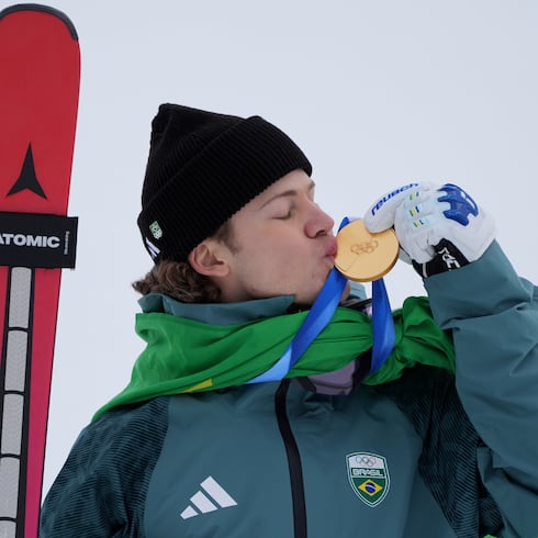 FOTOS: Conoce a Lucas Pinheiro, el primer medallista olímpico invernal de Suramérica