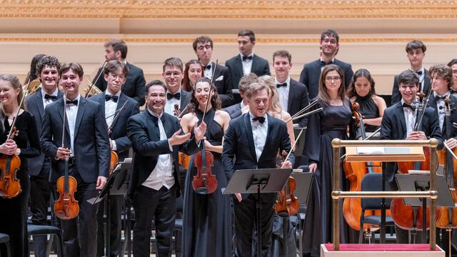 La Escuela de Música Reina Sofía debuta en Estados Unidos bajo la batuta de Andrés Orozco