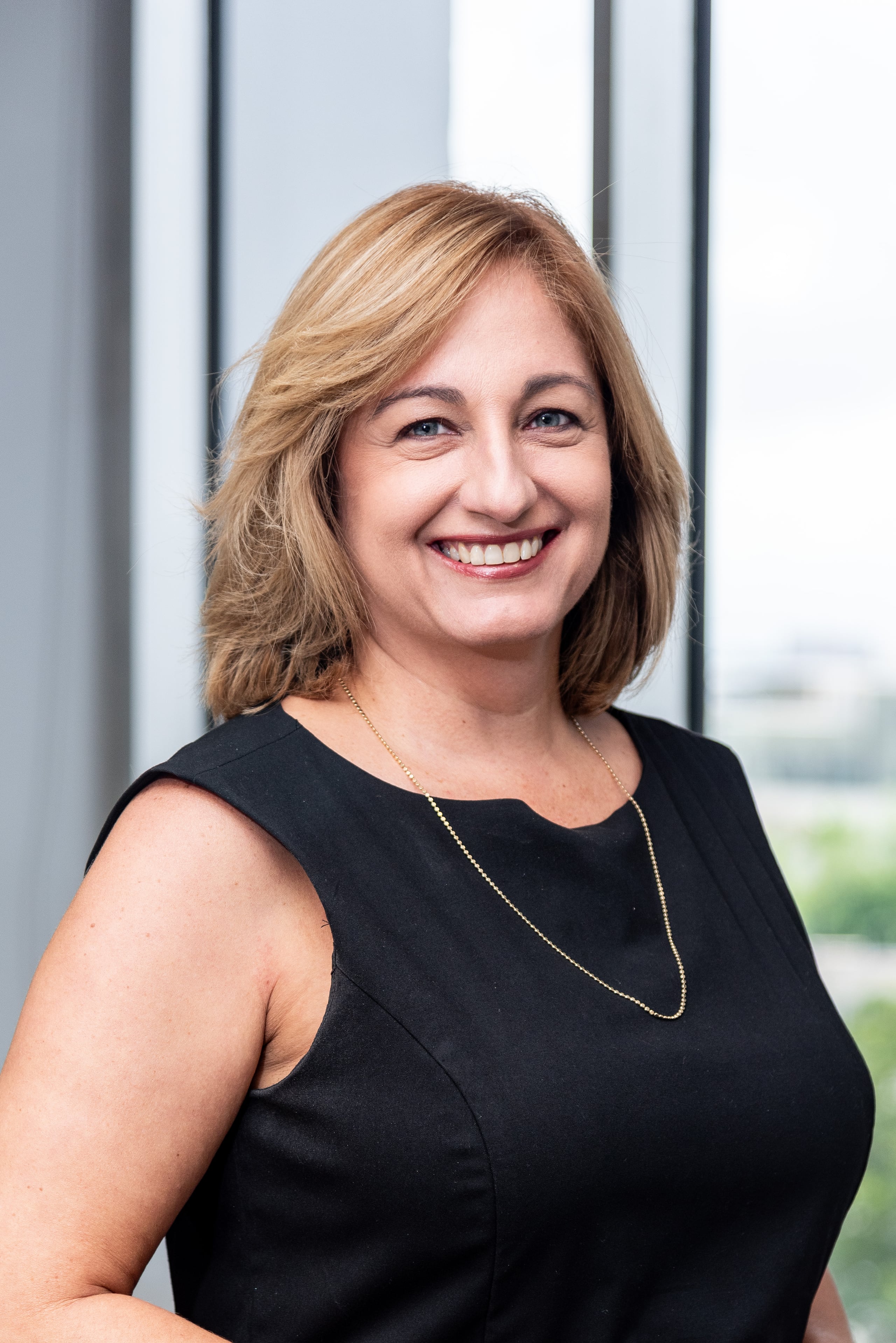 Sylvia Ugarte Araujo es comisionada asociada del Negociado de Energía.