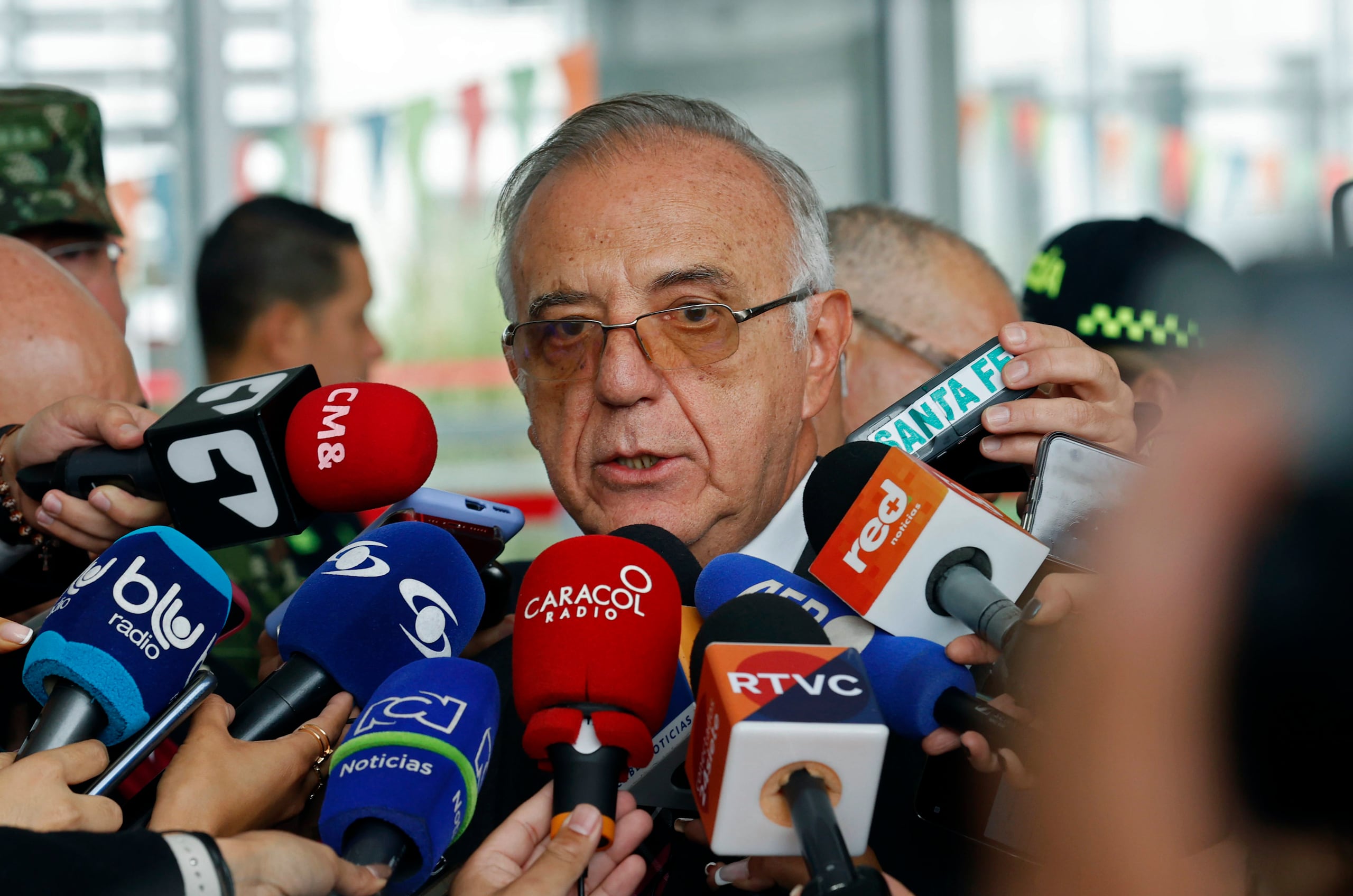 El presidente Gustavo Petro envió al ministro de Defensa de Colombia, Iván Velásquez a atender la situación personalmente.