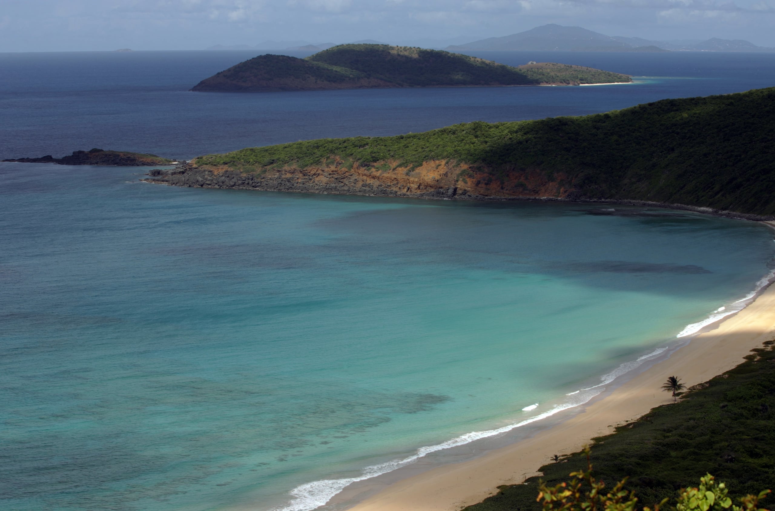 Un total de $344 mil de esos fondos, serán destinados al monitoreo de la calidad del agua de las playas en Puerto Rico.