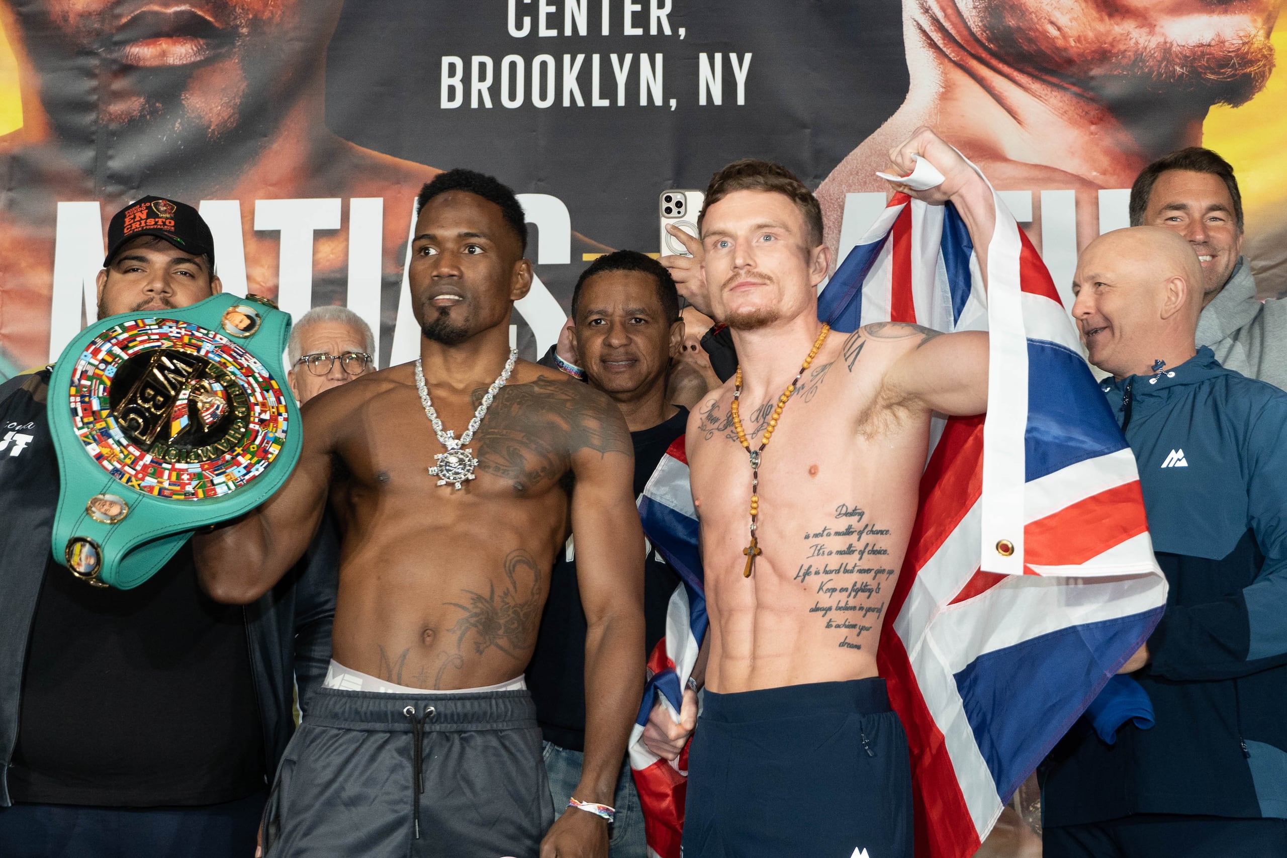 Subriel Matías y Dalton Smith fijaron báscula en 140 y 139.6 libras, respectivamente. (Fresh Production Boxing)