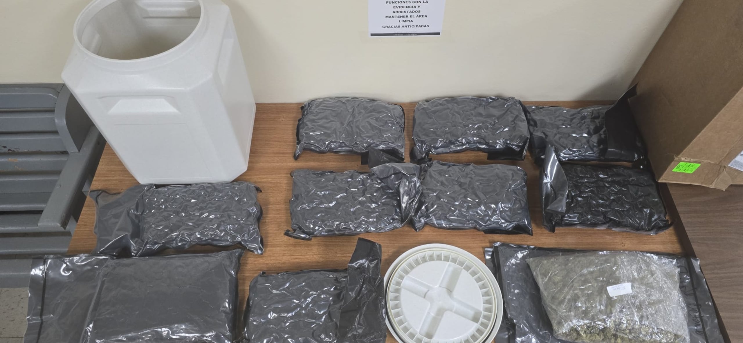 Hallazgo de 15 libras de marihuana en las oficinas de UPS que ubica en la carretera 64 en Mayagüez.