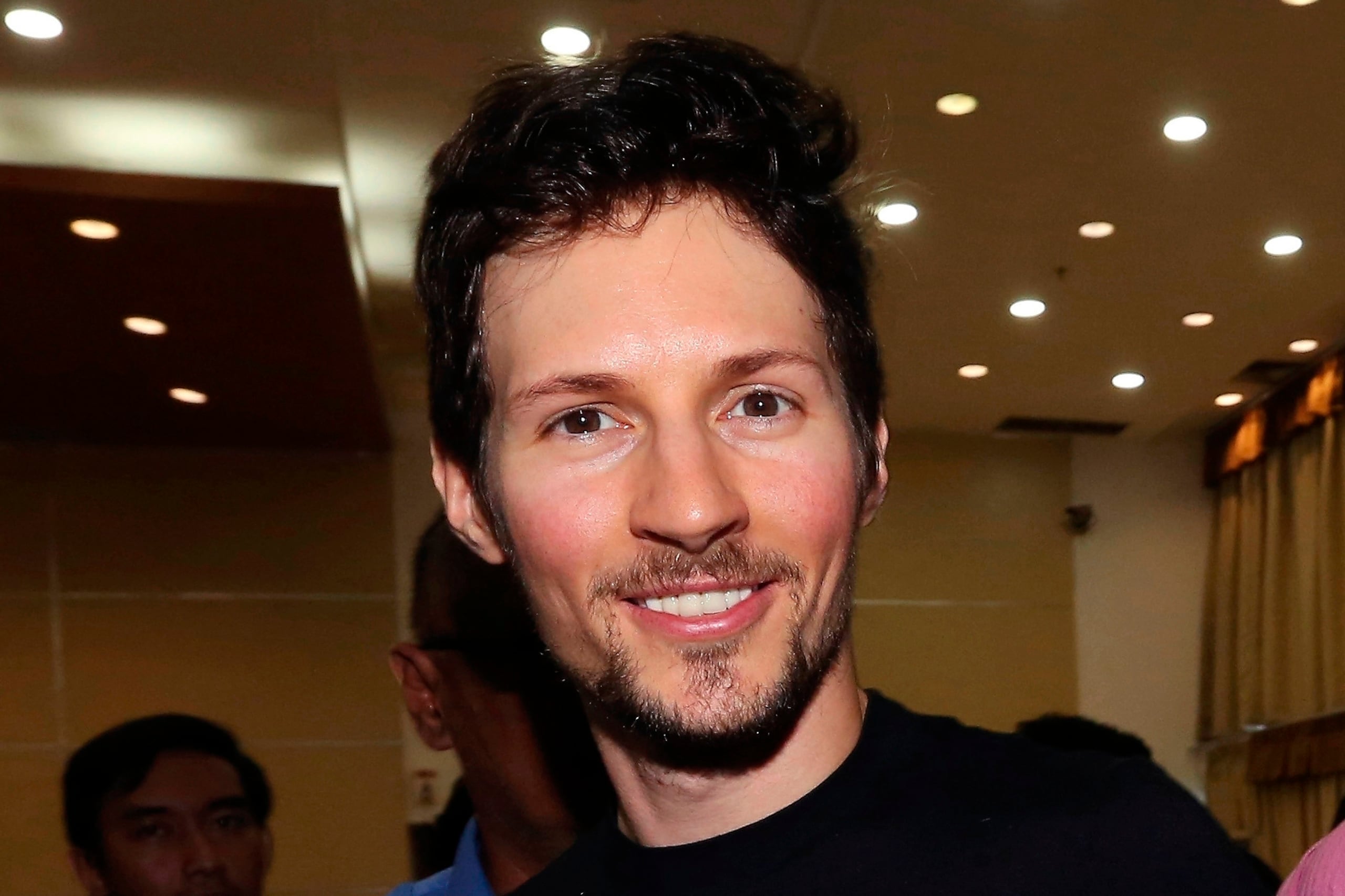 En esta imagen de archivo, el cofundador de Telegram, Pavel Durov (AP Foto/Tatan Syuflana, archivo)