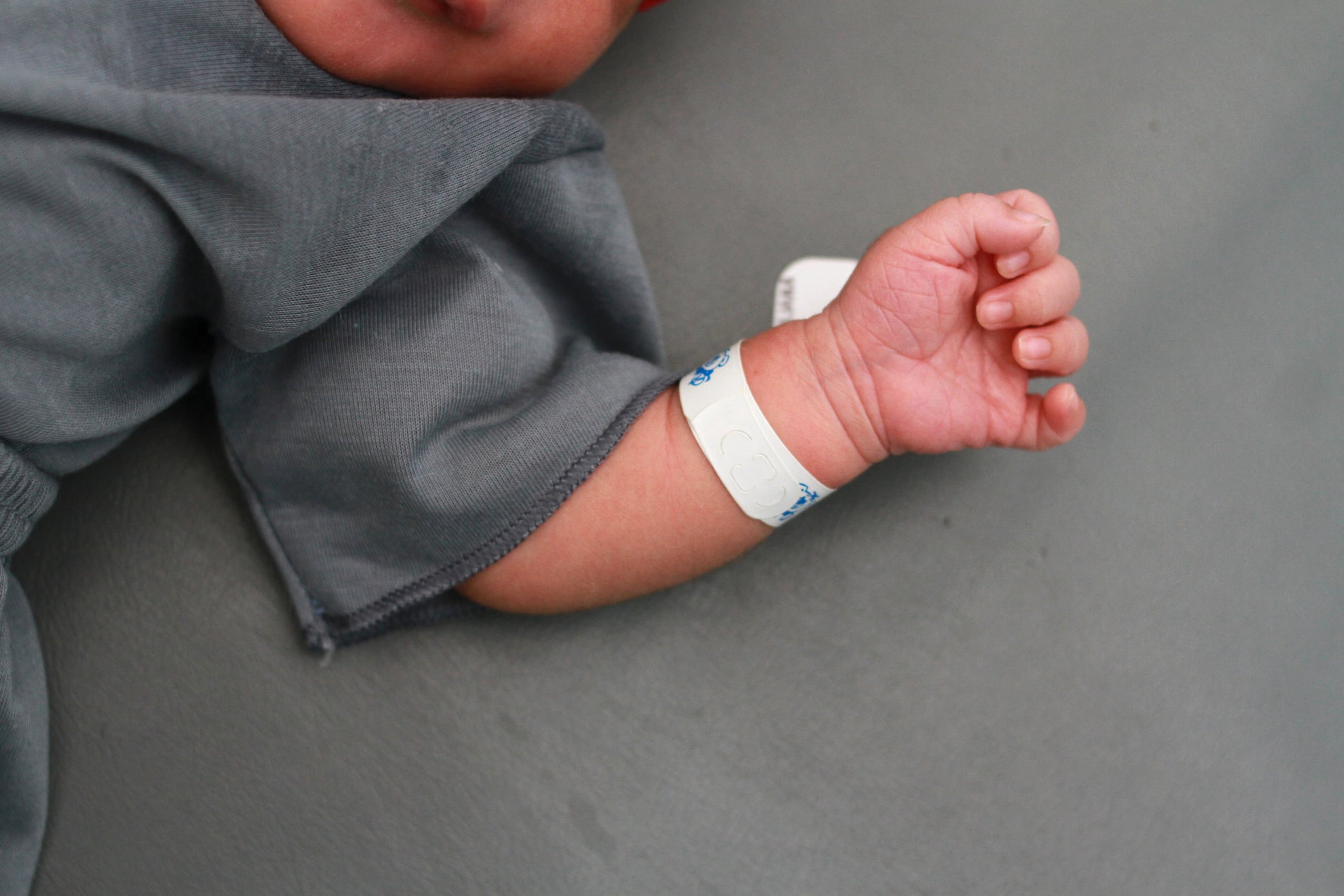 Es una enfermedad que afecta principalmente a niños menores de 12 meses de edad.