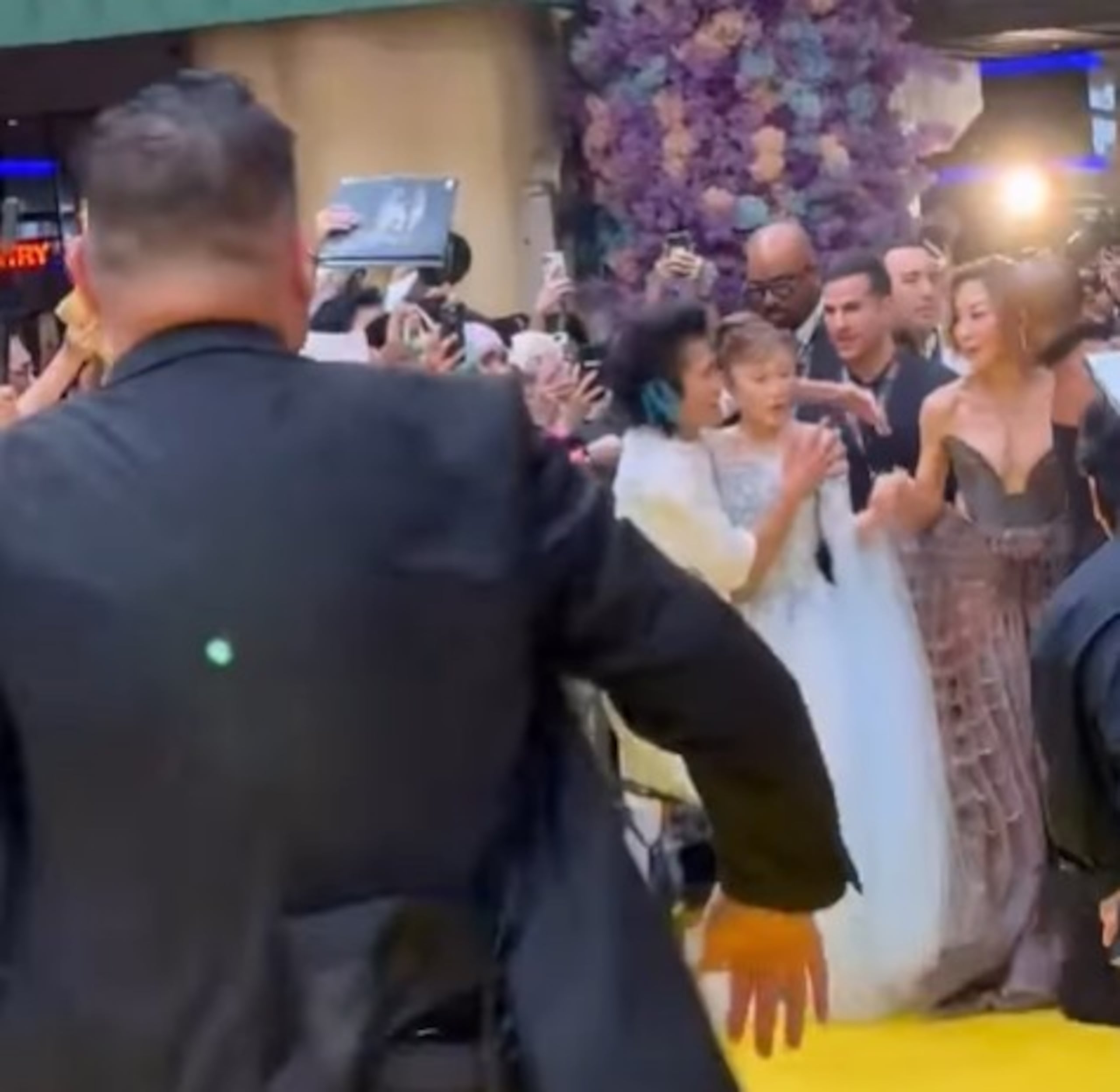 Al dictar su sentencia, el juez valoró que el australiano ya había protagonizado incidentes similares en el pasado, pero que no afrontó consecuencias por ello.