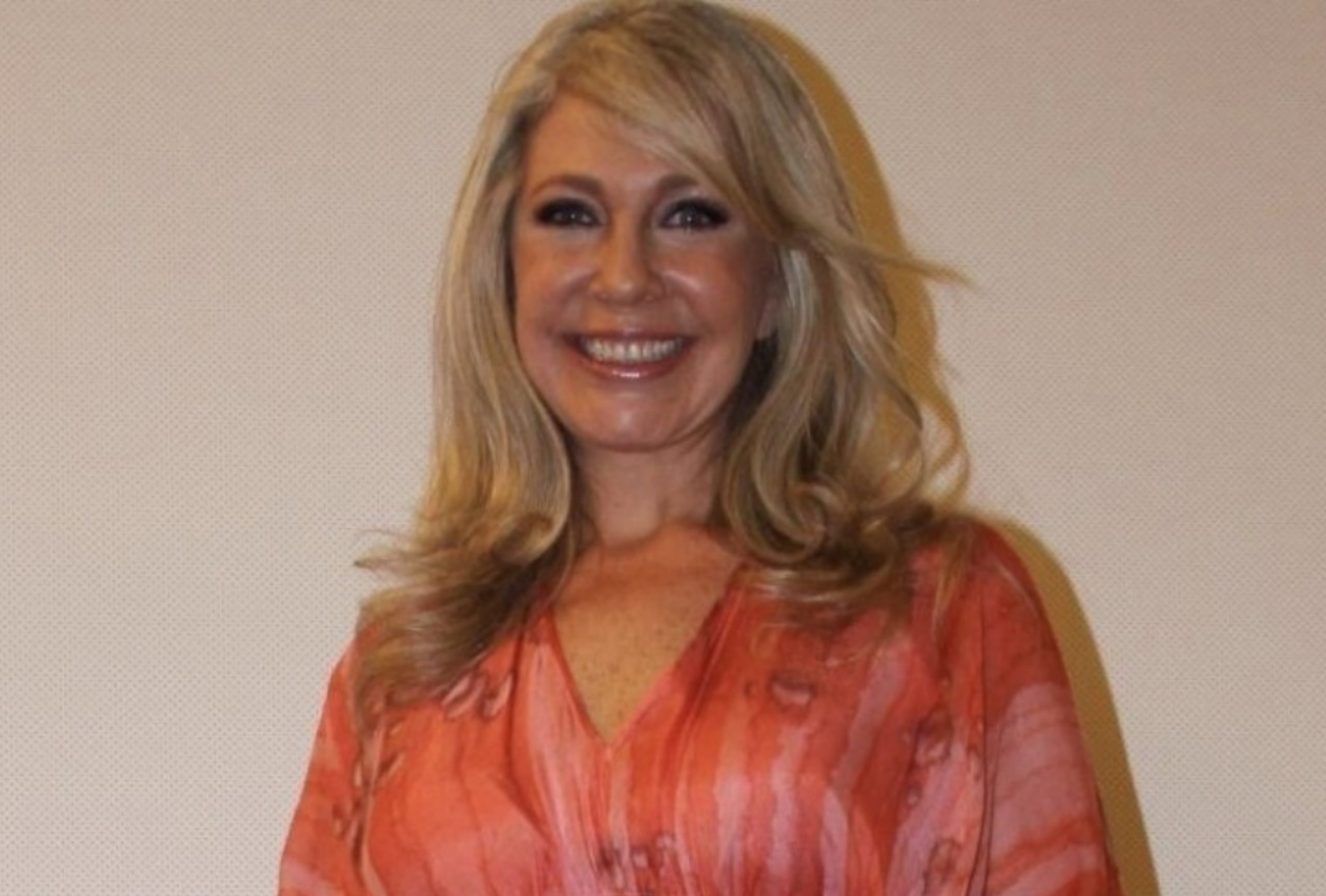 Hermana de Thalía, Ernestina Sodi.