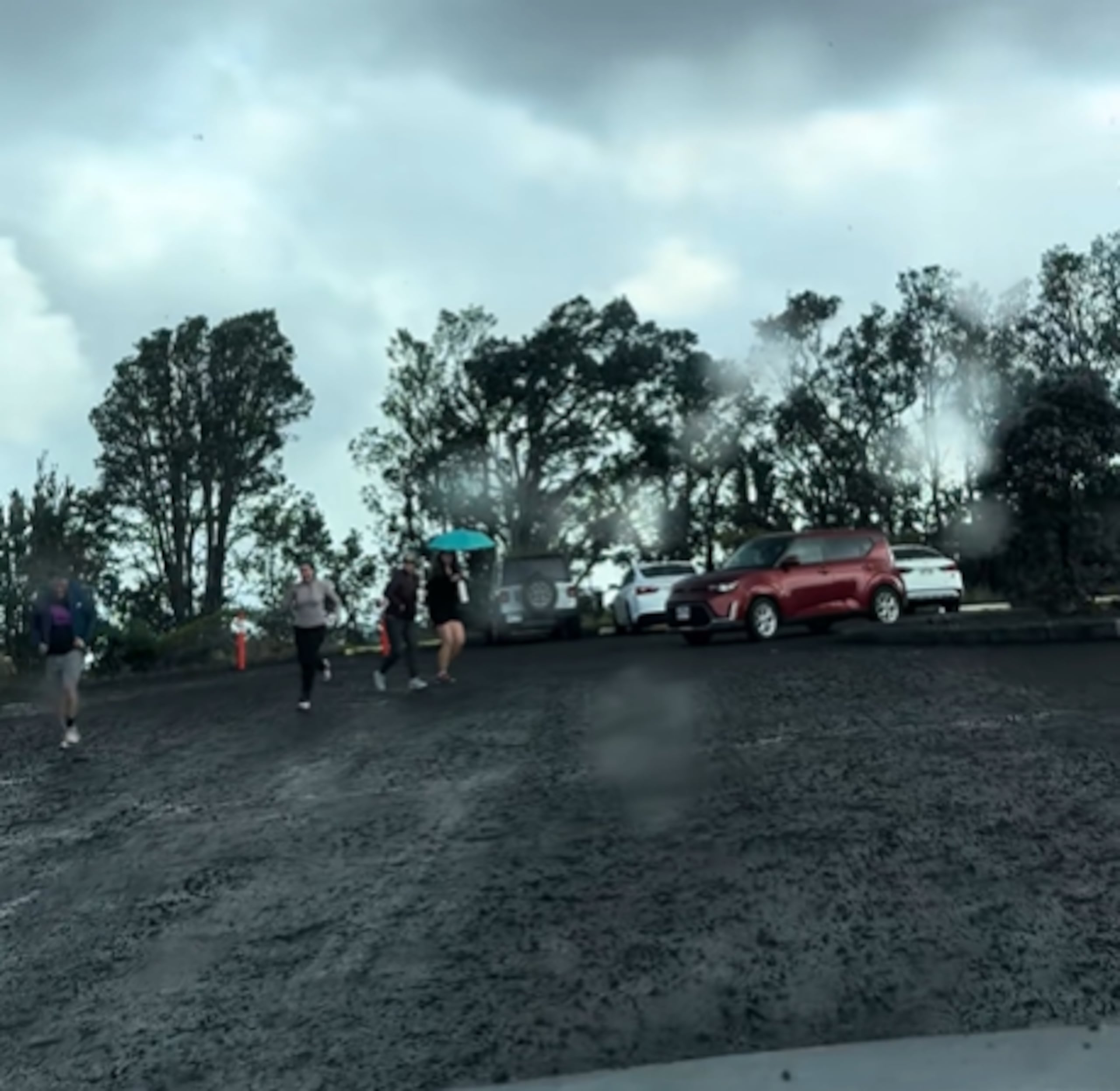 Lluvia de tefra volcánica registrada en el fin de semana en Hawai.