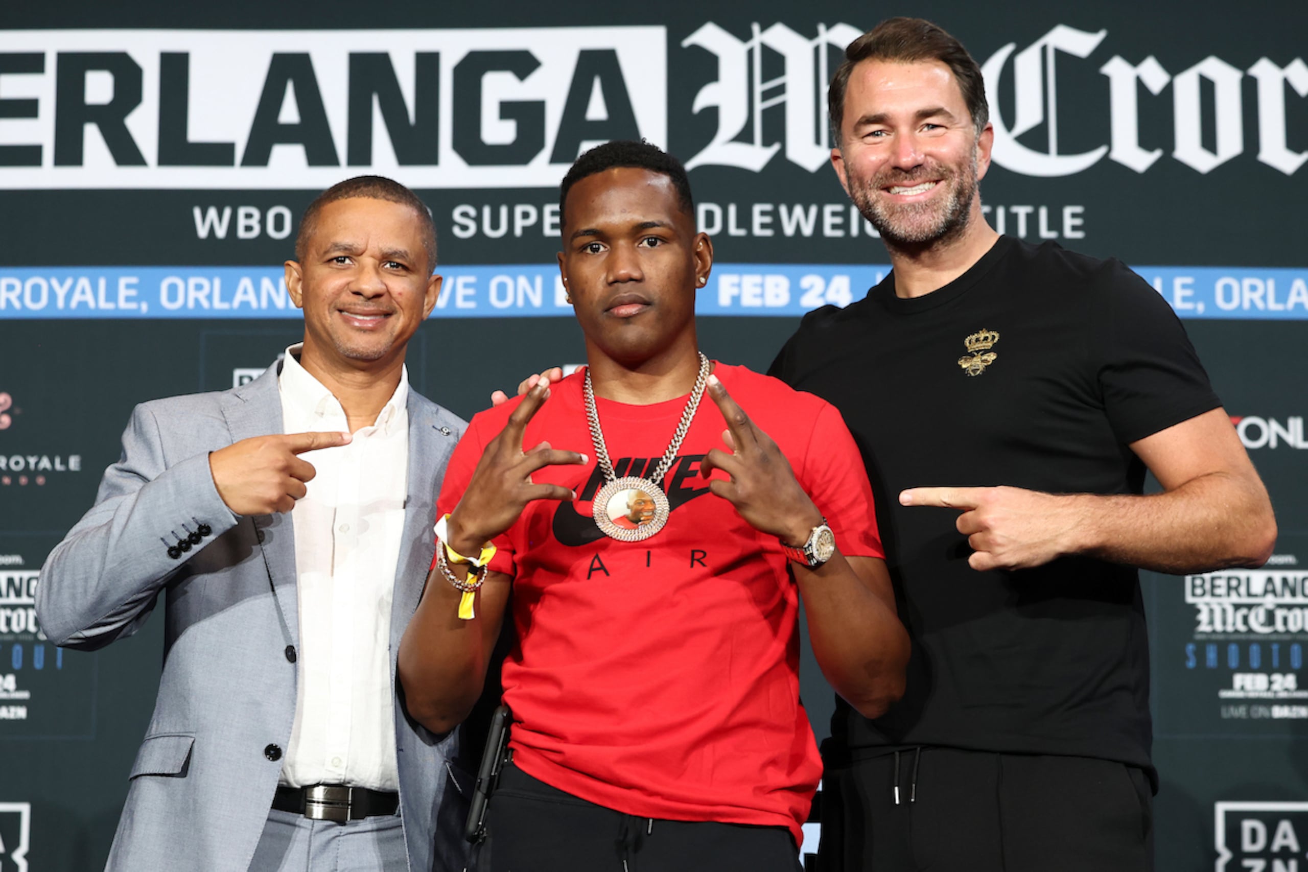 Juan Orengo, Subriel Matias y Eddie Hearn, están planificando un evento de boxeo en Puerto Rico para junio.