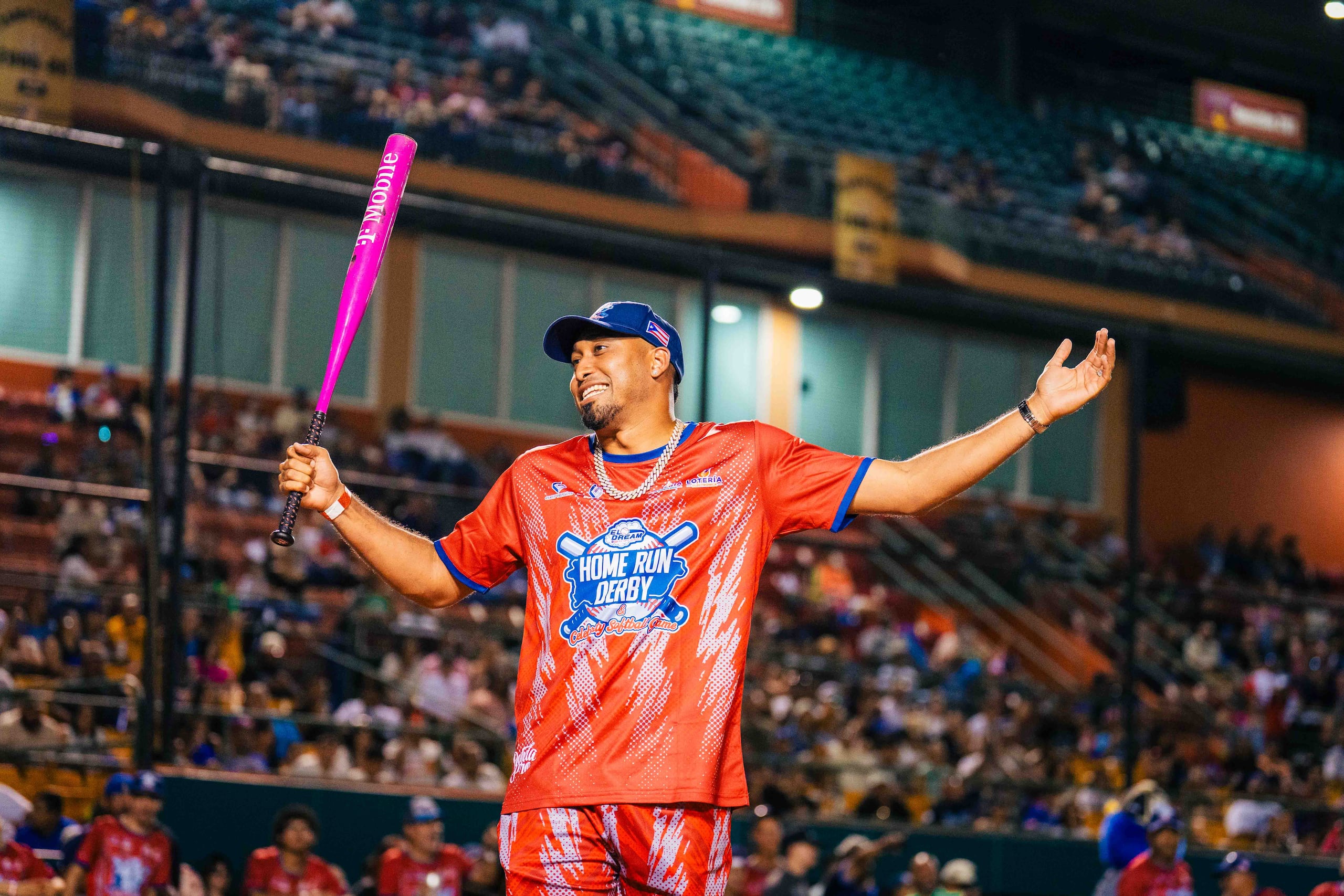 Edwin "Sugar" Díaz en el Home Run Derby & Celebrity Softball Game de la Fundación José Berríos La Makina en el Estadio Roberto Clemente Walker, de Carolina.
