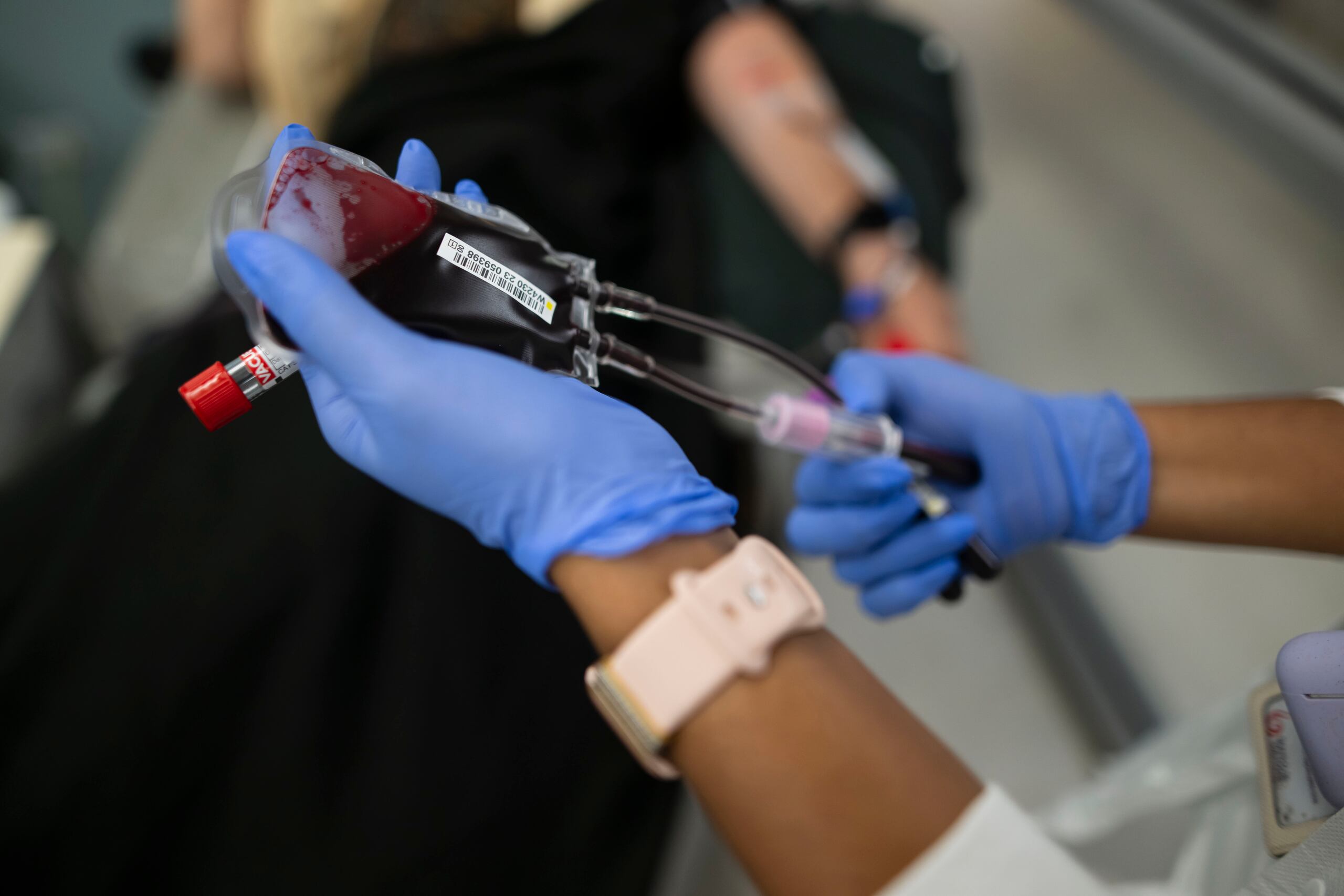 Para donar se requiere un peso de más de 110 libras.