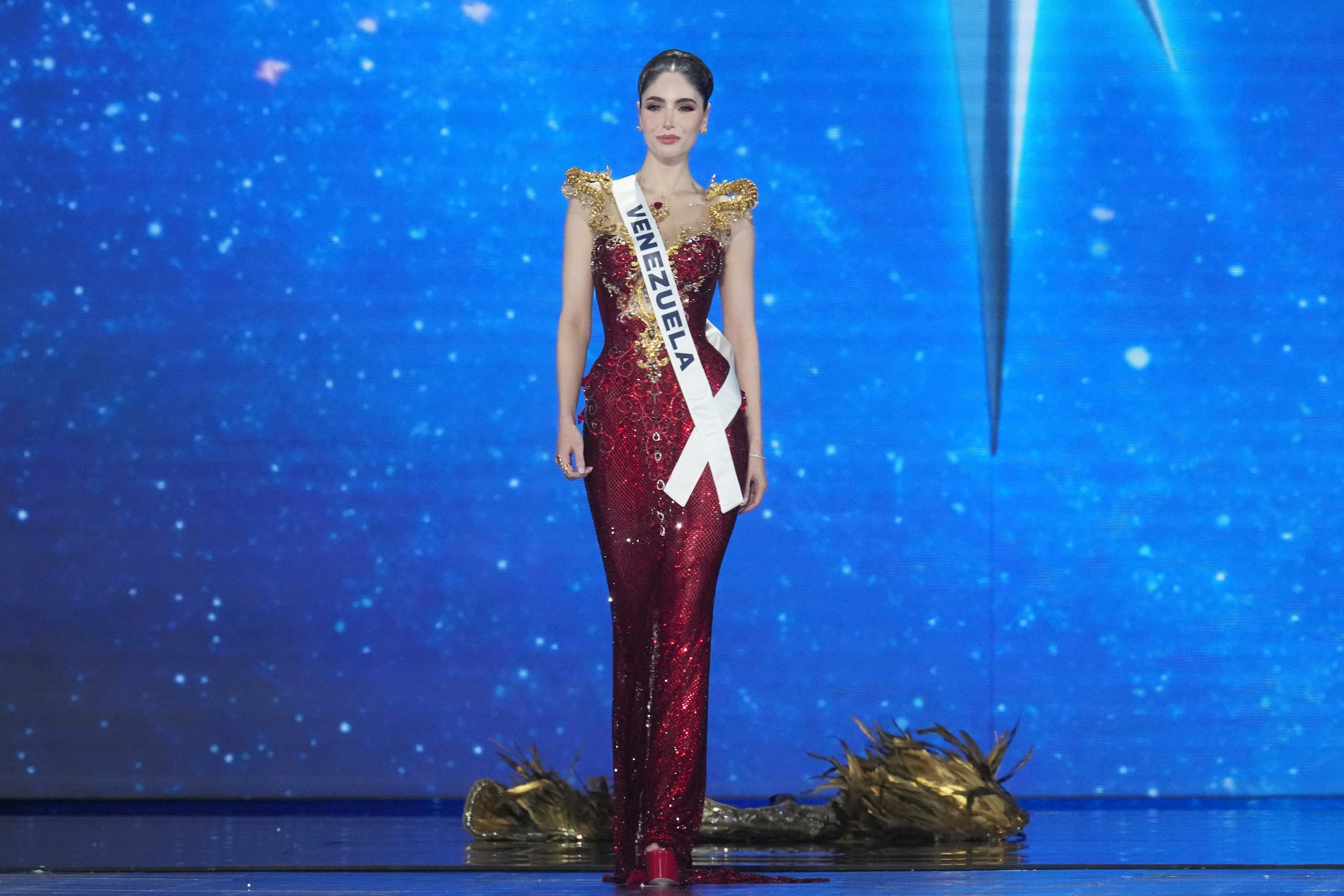 Miss Venezuela Stephany Abasali competes during the final round of the 74th Miss Universe Beauty Pageant in Nonthaburi province, Thailand, Friday, Nov. 21, 2025. (AP Photo/Sakchai Lalit)