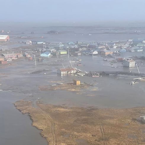 FOTOS: Catastrófica situación en Alaska tras pueblos ser arrastrados por tormenta