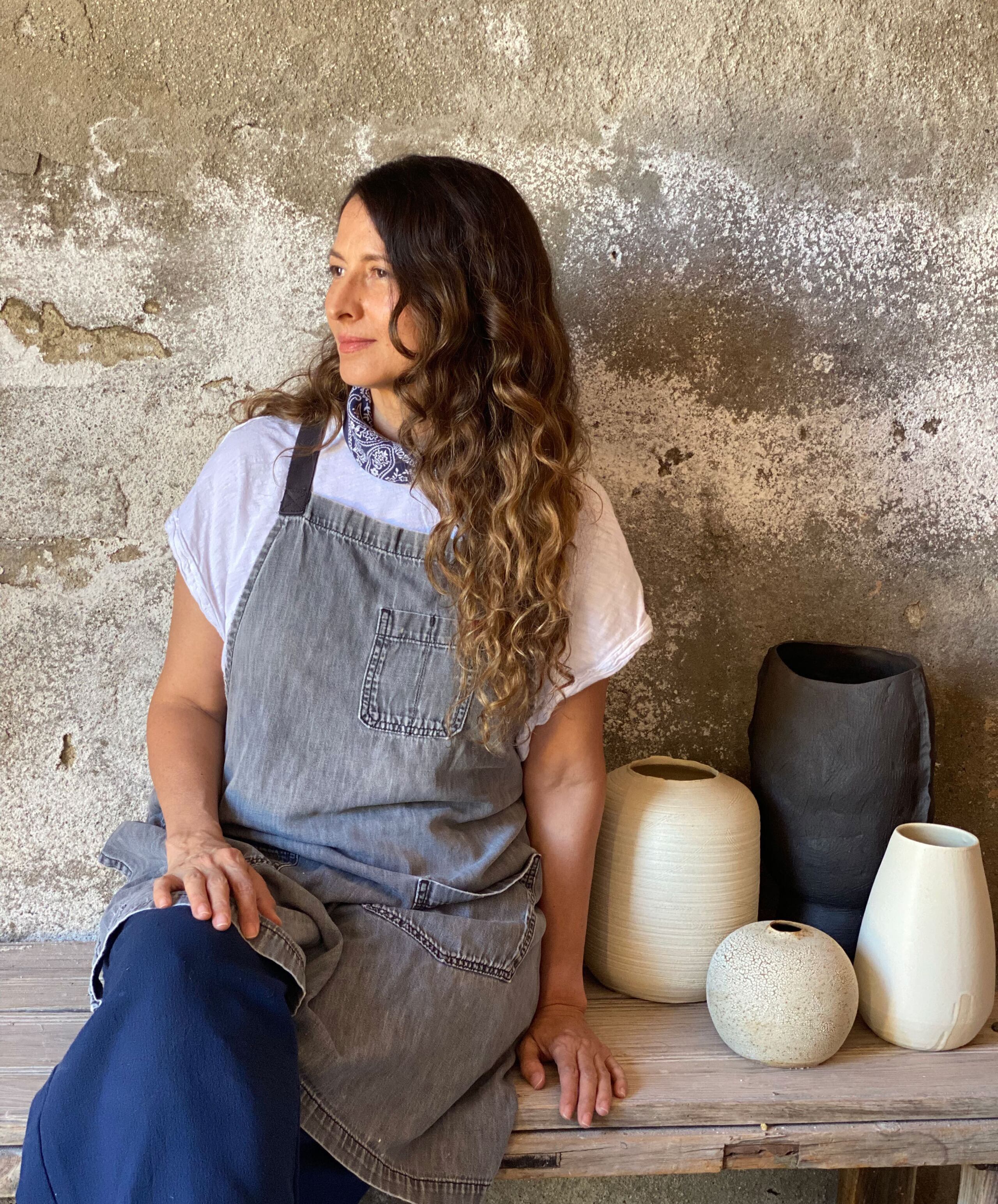 Denise López, ceramista y diseñadora gráfica