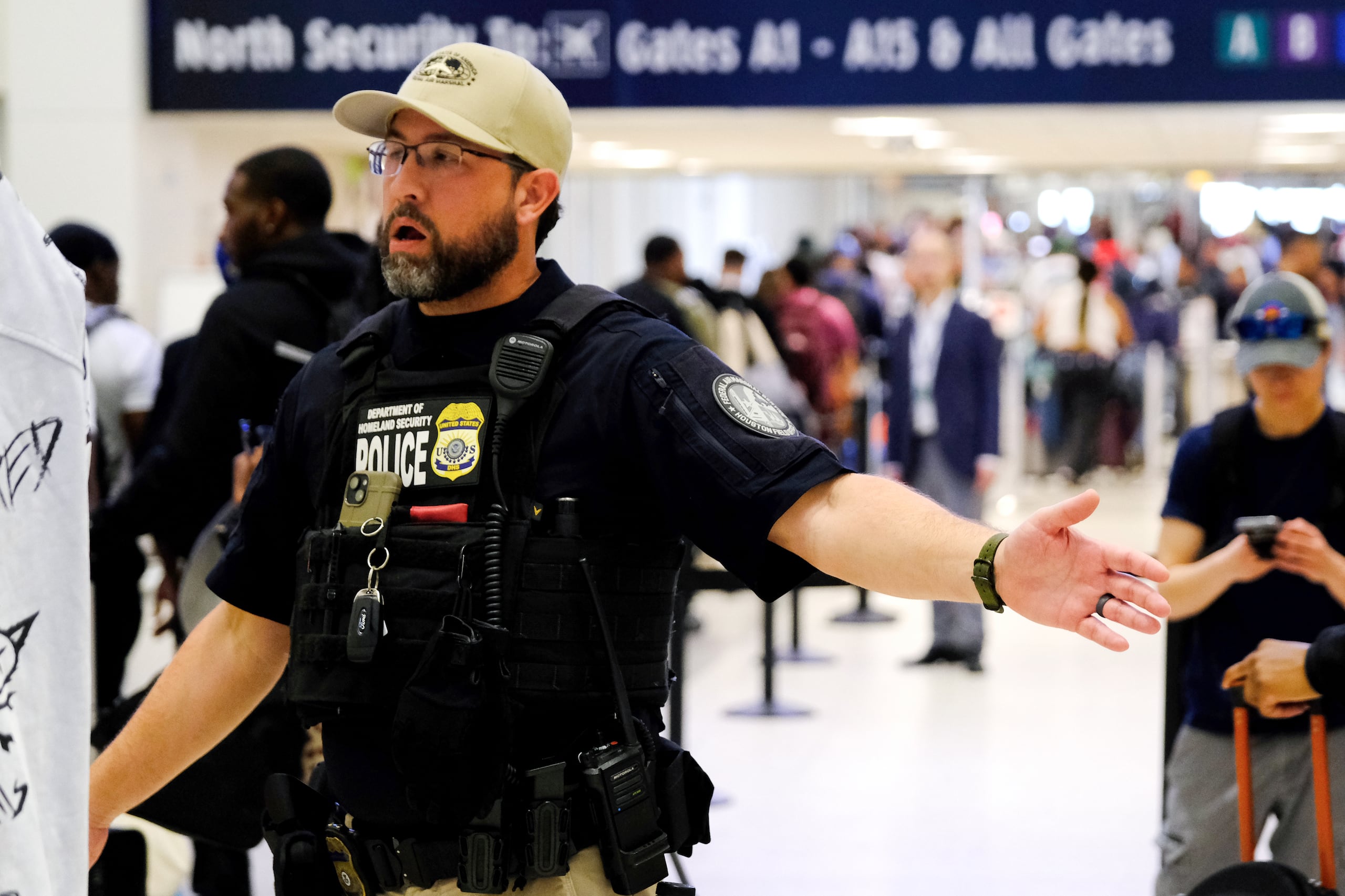 Los republicanos del Senado intentarían que salga adelante la financiación para las operaciones de inmigración, junto con parte de la ley electoral que Trump quiere aprobar.