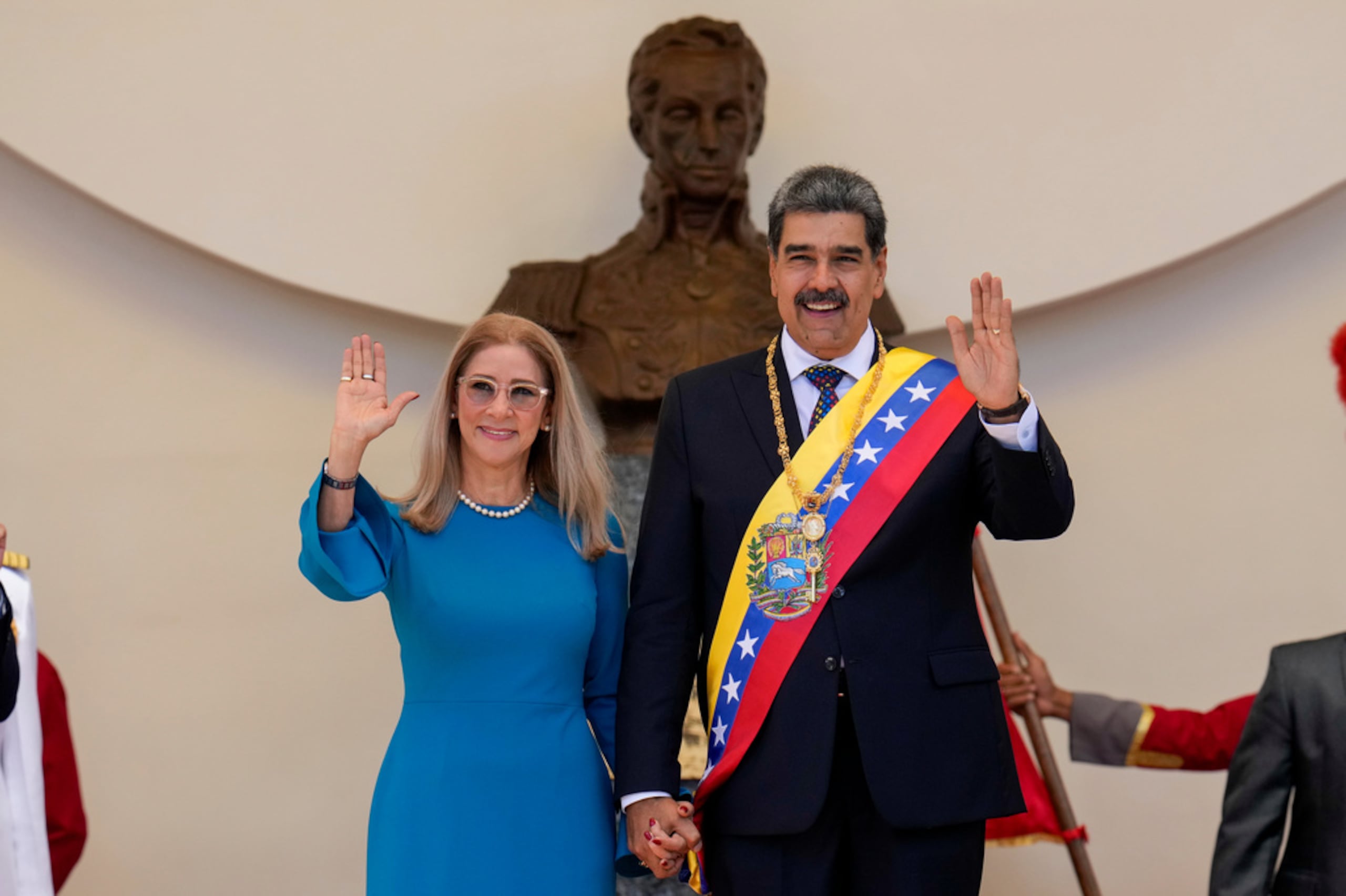 Cilia Flores ayudó a desarrollar el sistema represivo y ordenó la tortura de algunas personas específicas, sostiene la acusación formal.