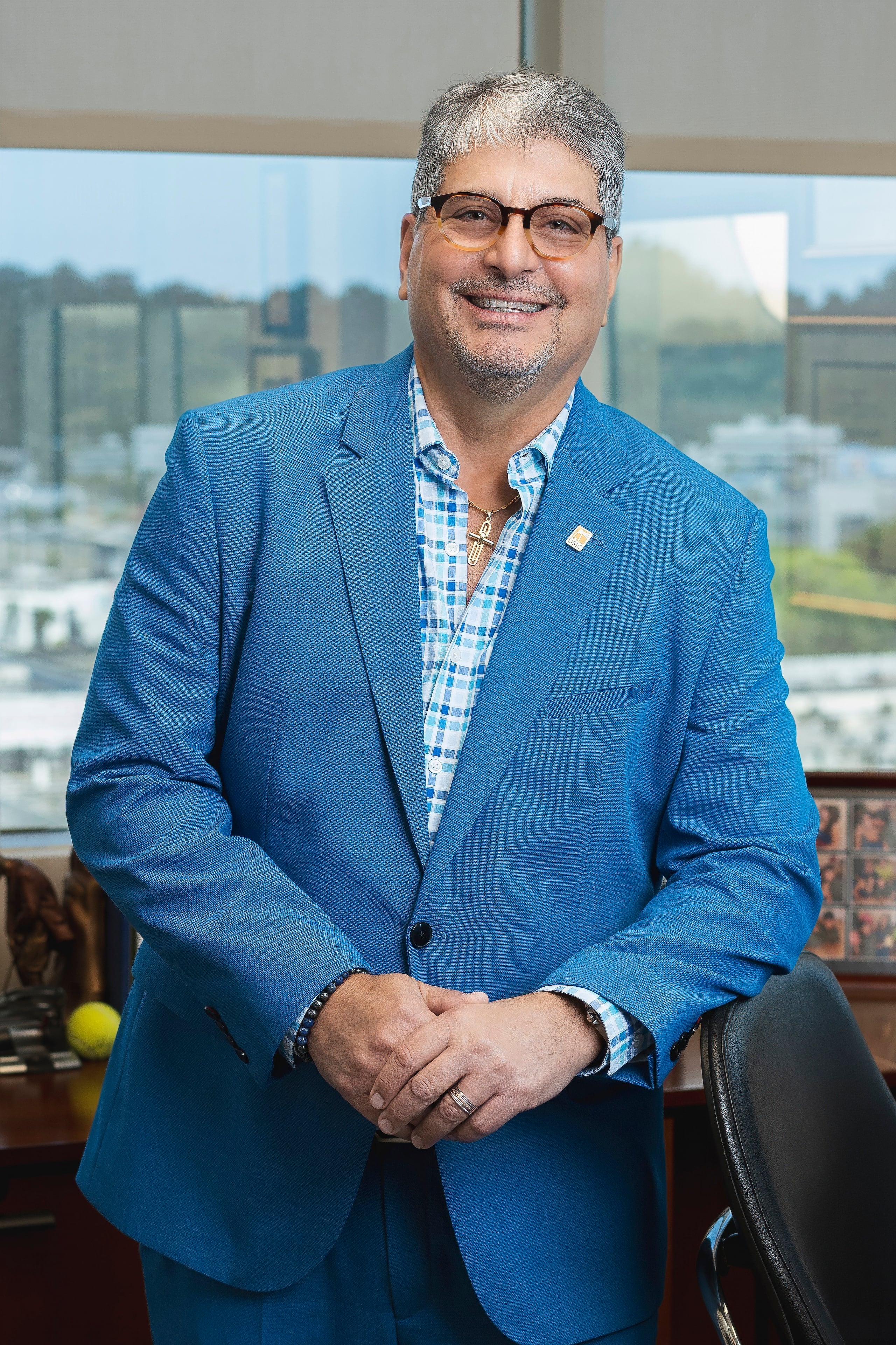 Frederick Millán se mantendrá activo en USIC como miembro de la Junta de Directores.