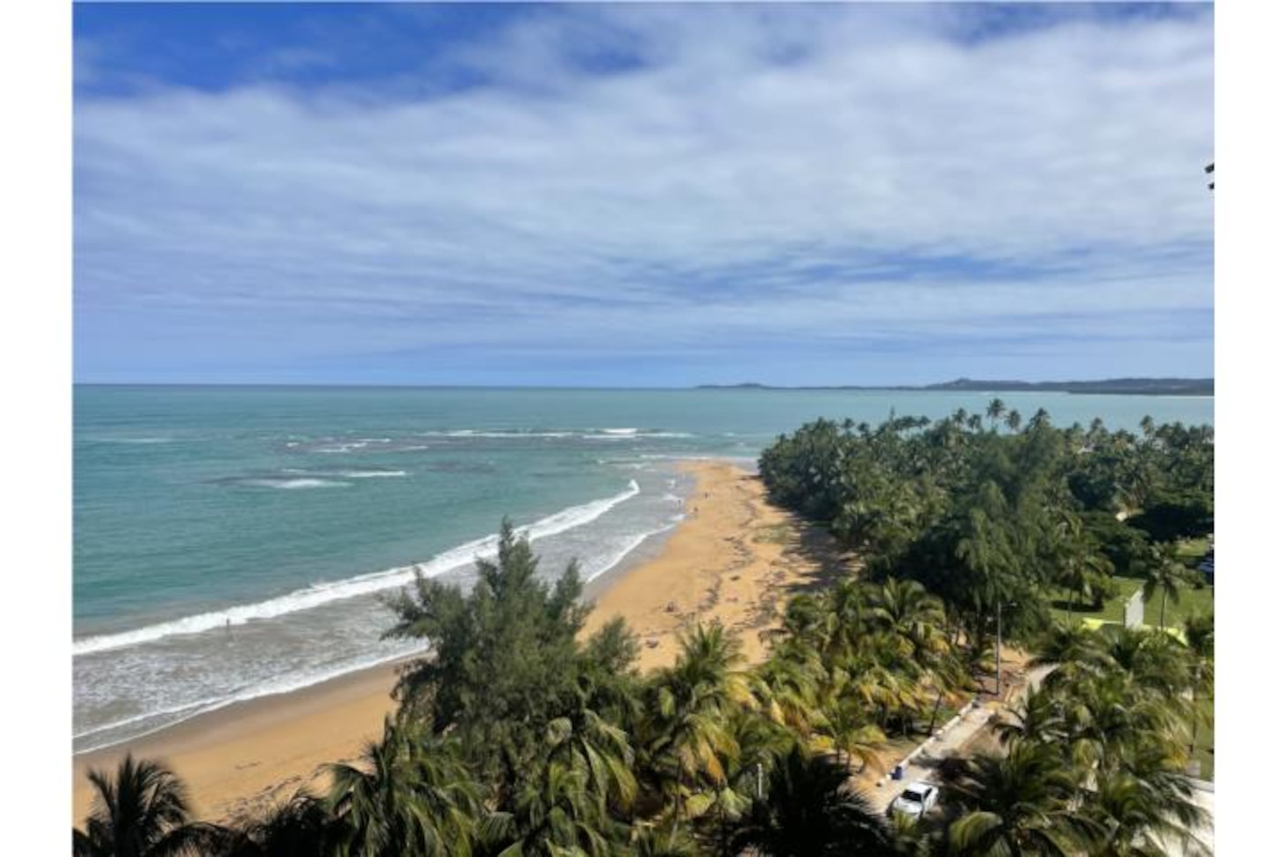 Paramédicos le brindaron los primeros auxilios a la joven pero al llegar al hospital se certificó su muerte.