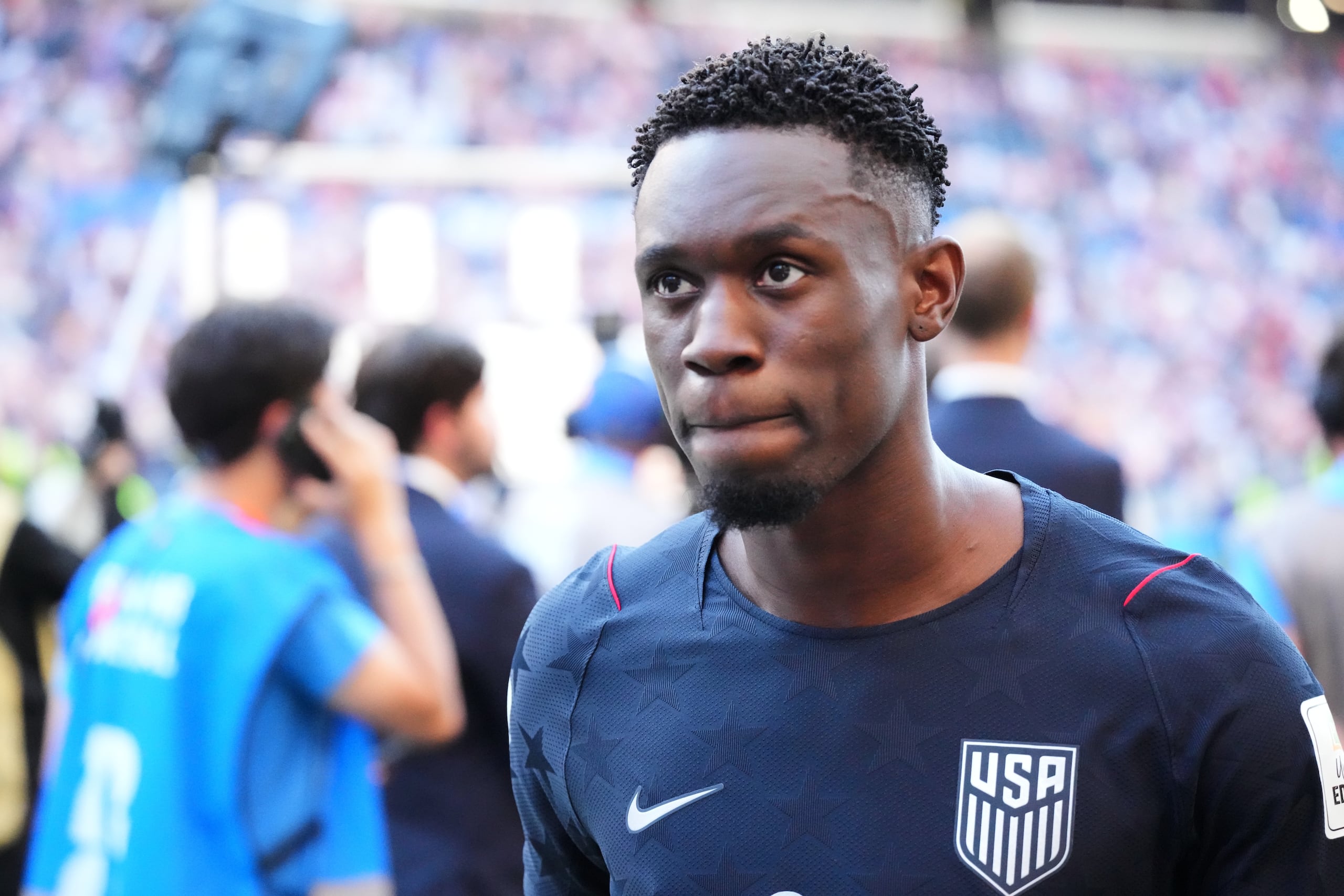 Folarin Balogun, delantero de Estados Unidos, luego de ser eliminado del Mundial por Bélgica.