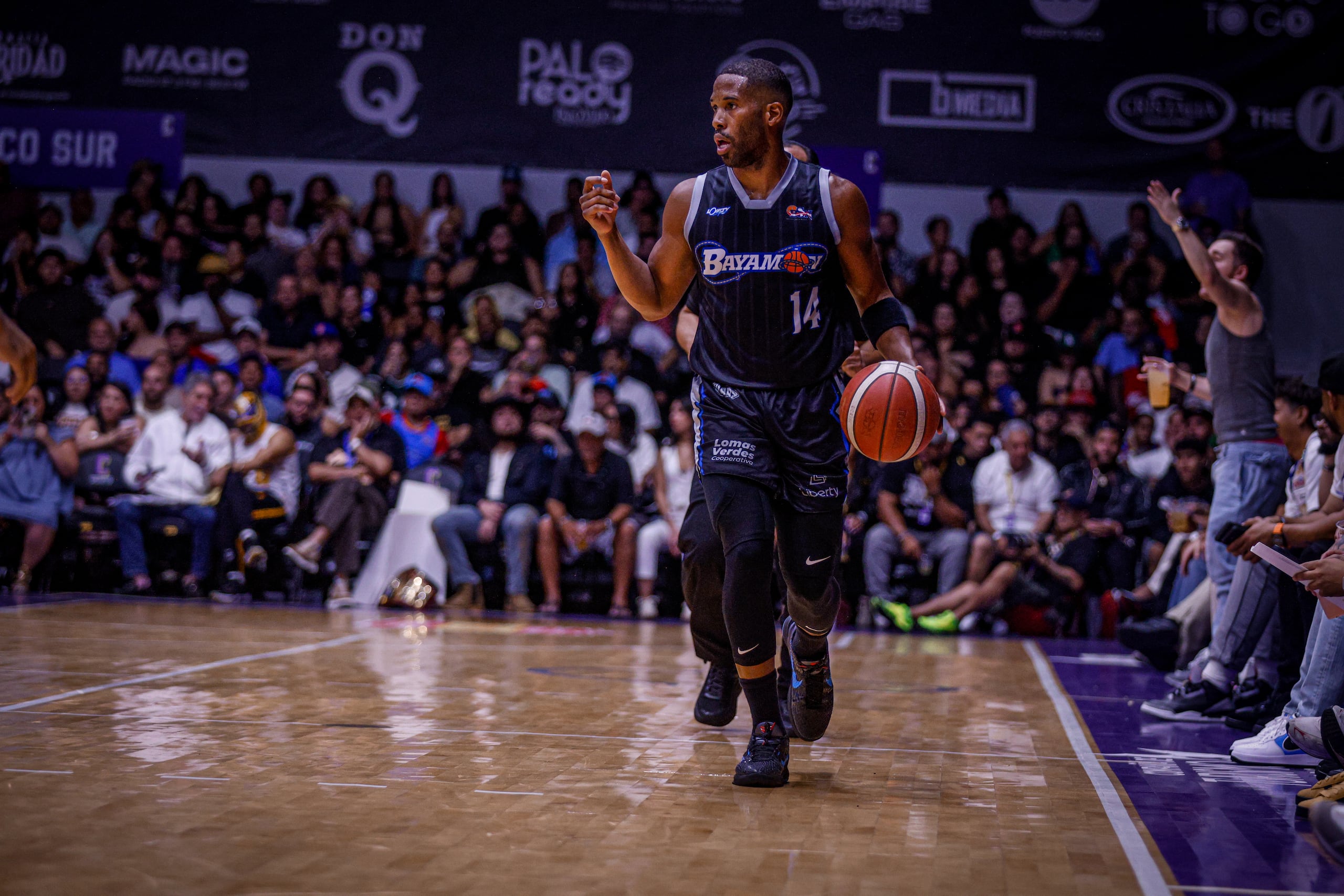 Gary Browne, armador de los Vaqueros, tuvo molestias en la pantorrilla a lo largo de la temporada regular.
