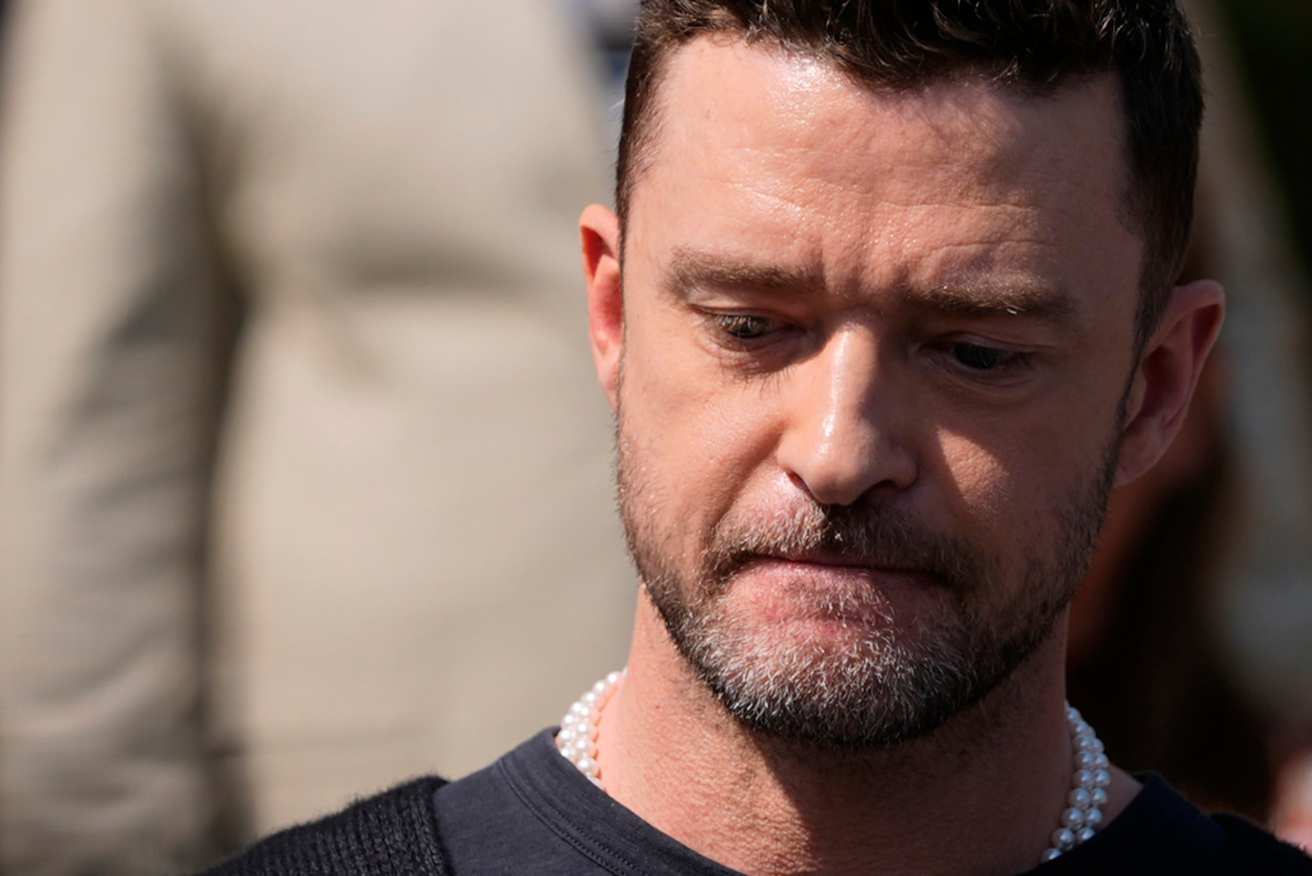 "Espero que quienquiera que me vea, pueda aprender de un error que, ciertamente, he cometido”, dijo Justin Timberlake a la prensa a la salida de la corte.