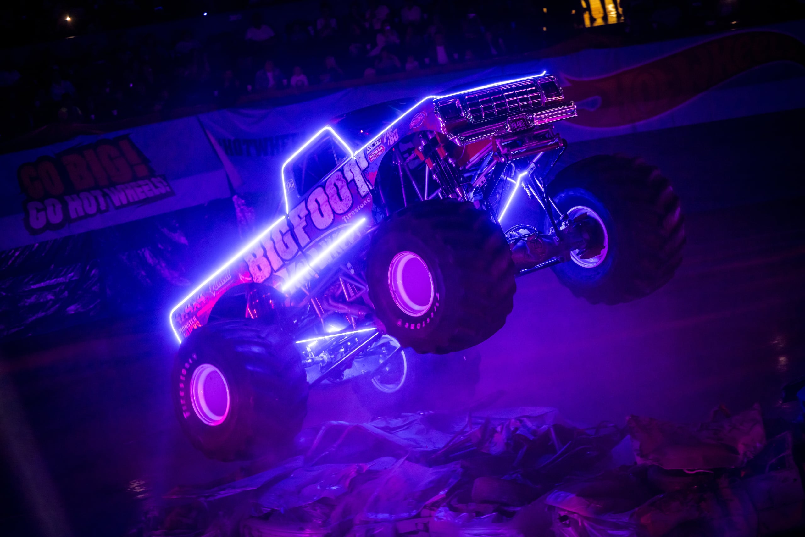 "Hot Wheels Monster Trucks Live Glow-N-Fire" tendrá su nueva edición el próximo 18 y 19 de abril de 2026 en el Choliseo.