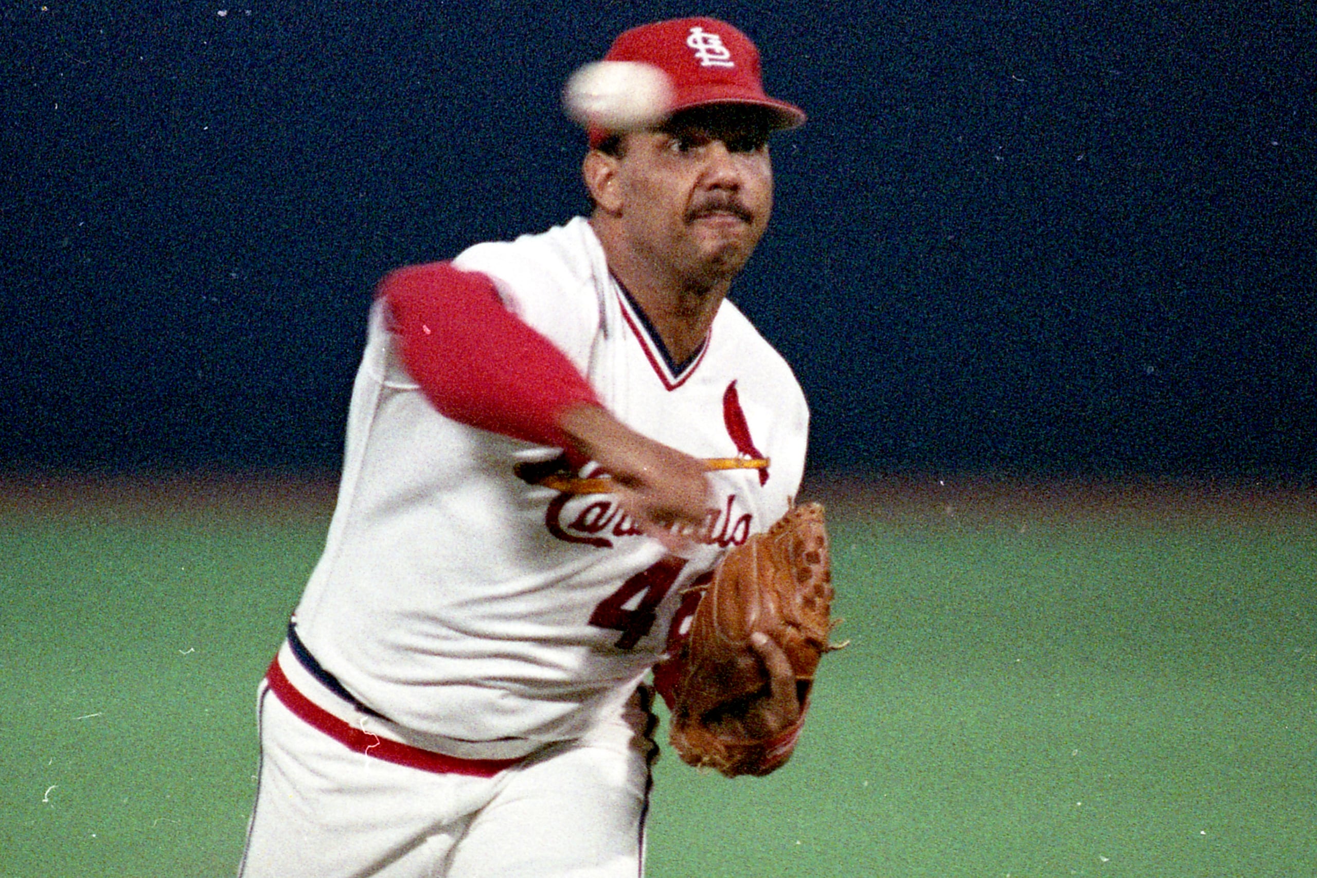 José De León tuvo sus mejores años en las Mayores con los Cardinals de San Luis en partes de la década del 1980 y 1990.