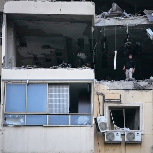 FOTOS: Devastación en vecindario residencial del Líbano tras ataque aéreo